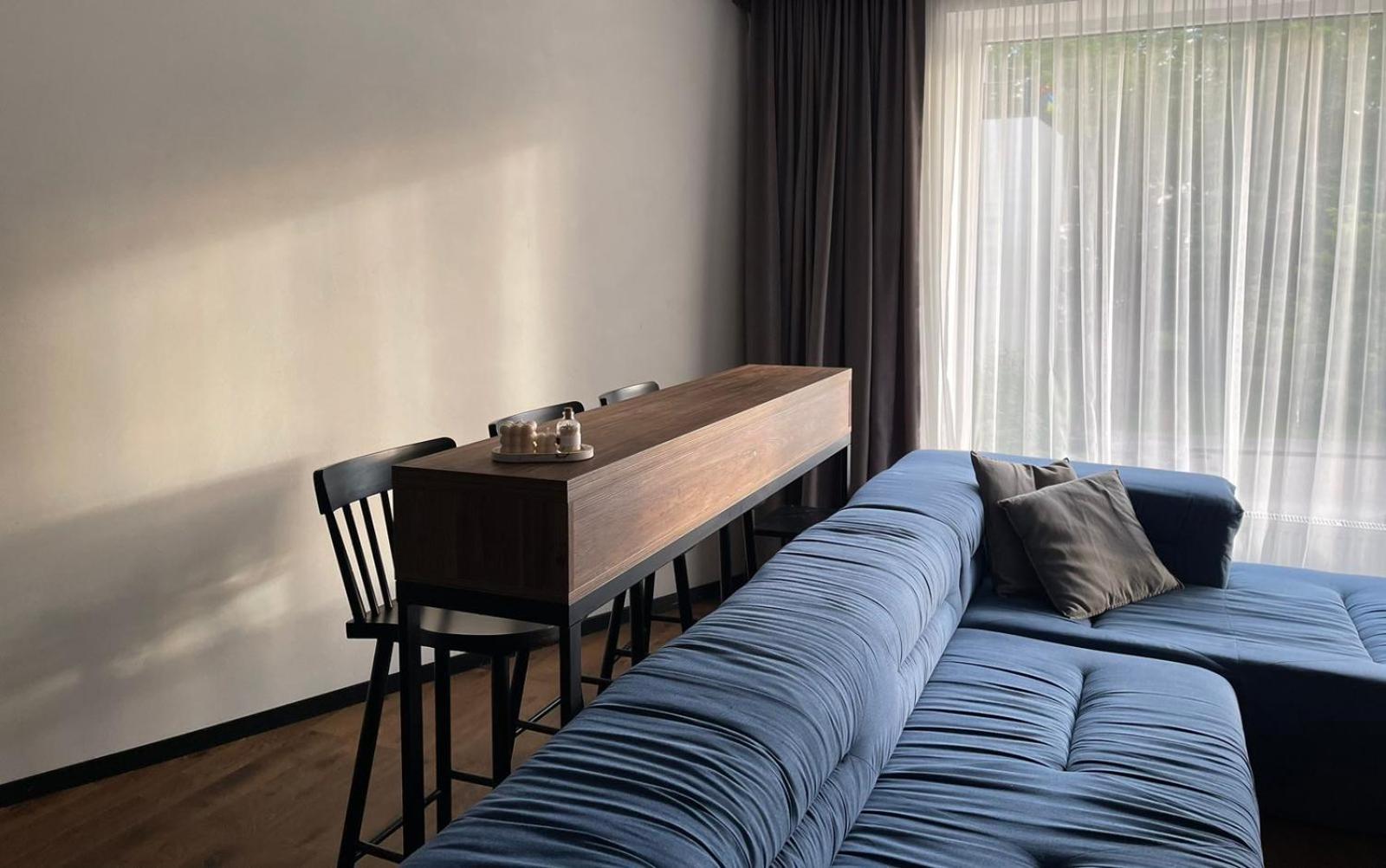 Carlo Apartments