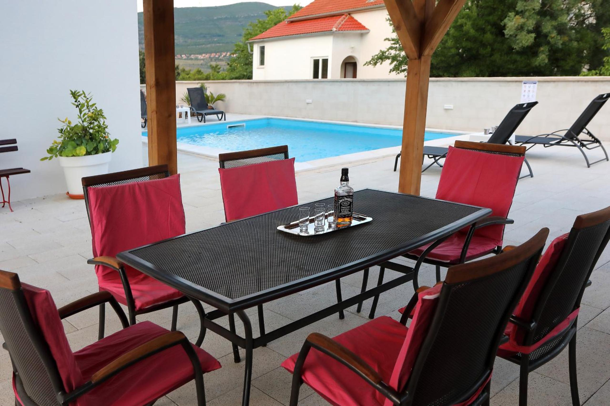 Holiday home Baroque Art with pool view 3