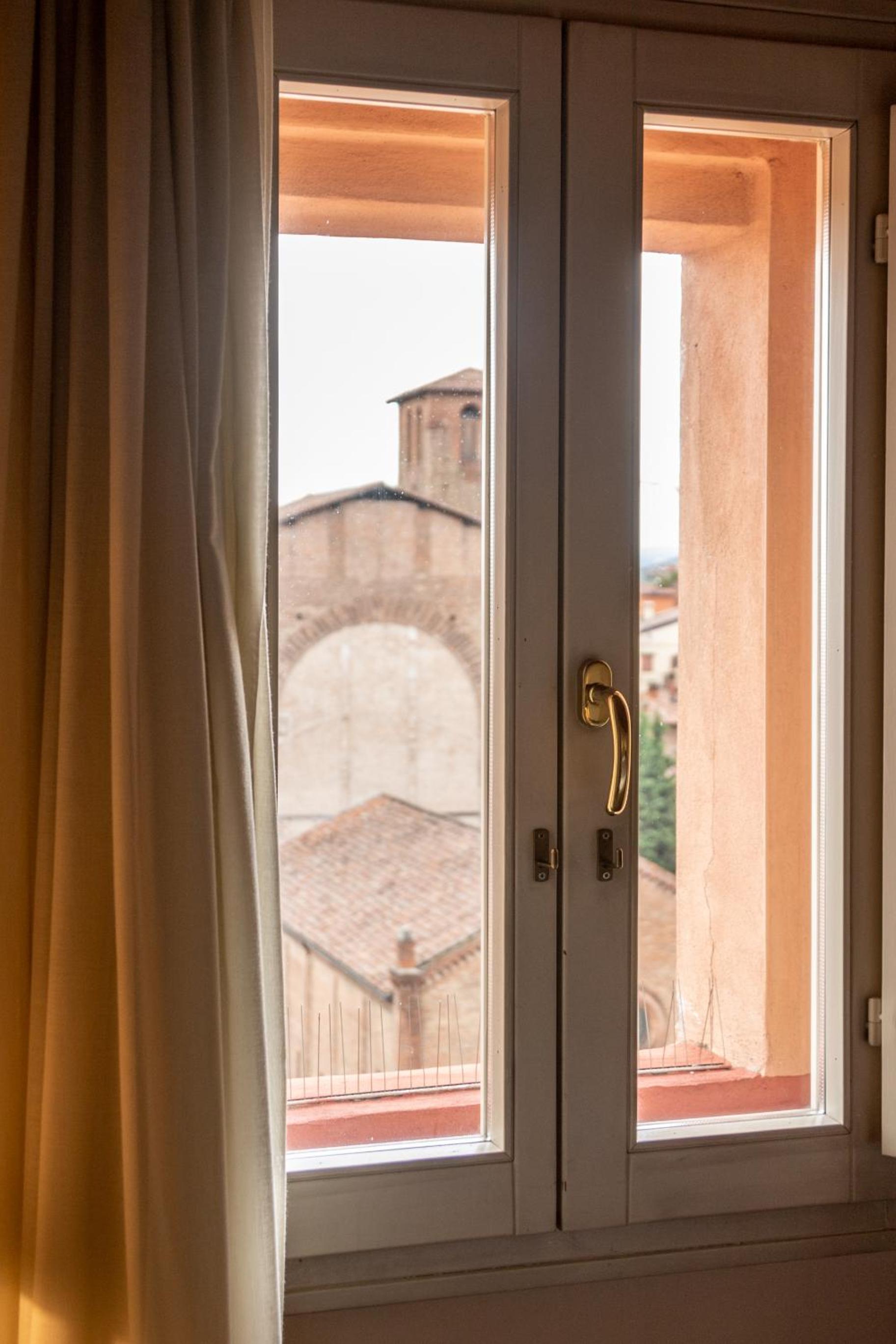 Casa Isolani Guest House Santo Stefano