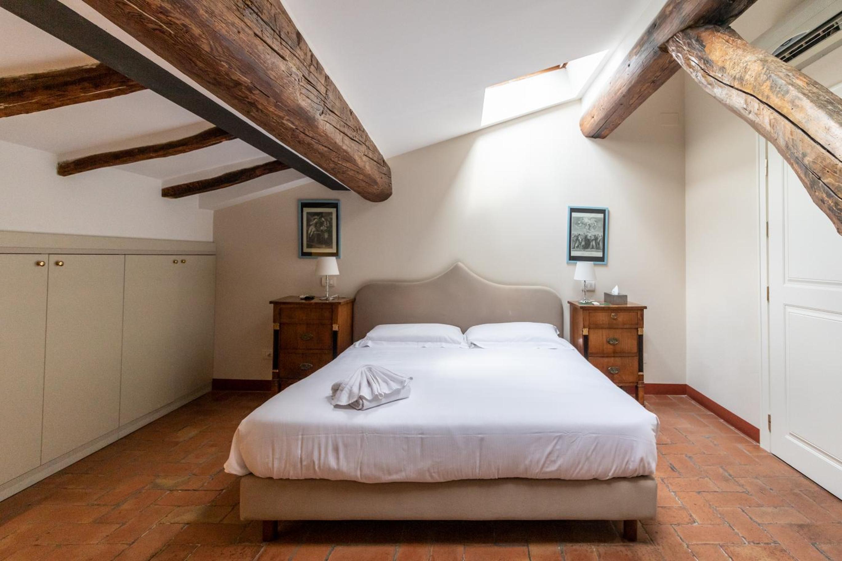 Casa Isolani Guest House Santo Stefano
