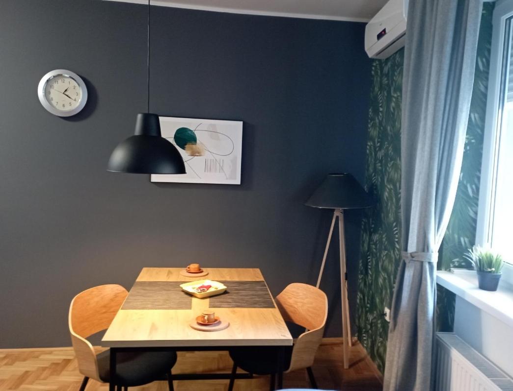 Sun Center Apartment