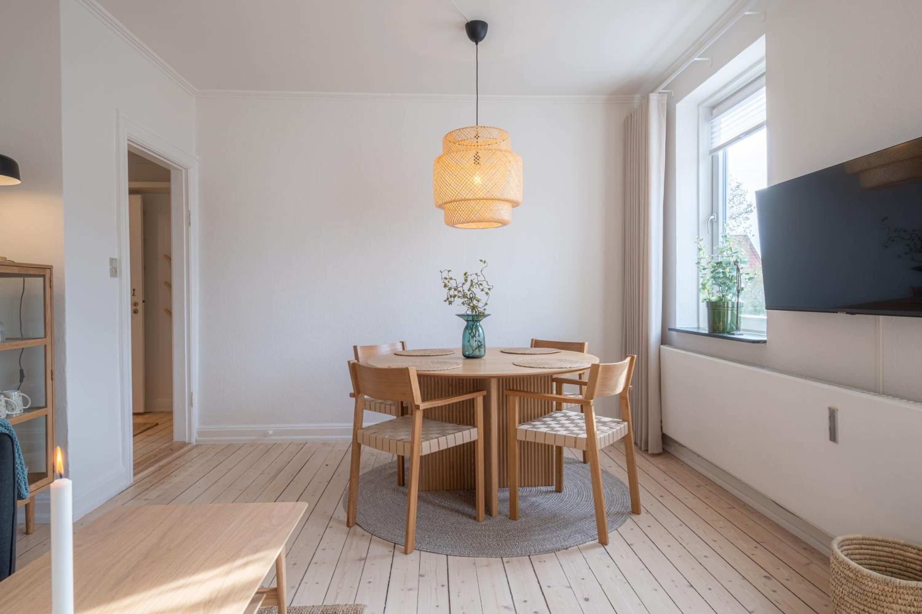Apartment Sleeps 2 with Free Parking