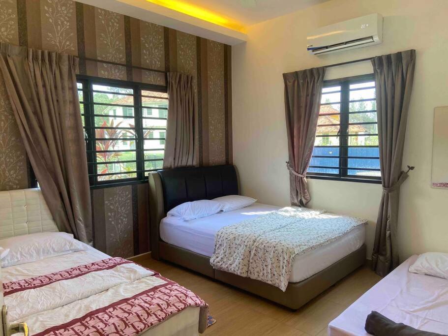 Melaka Beach Villa