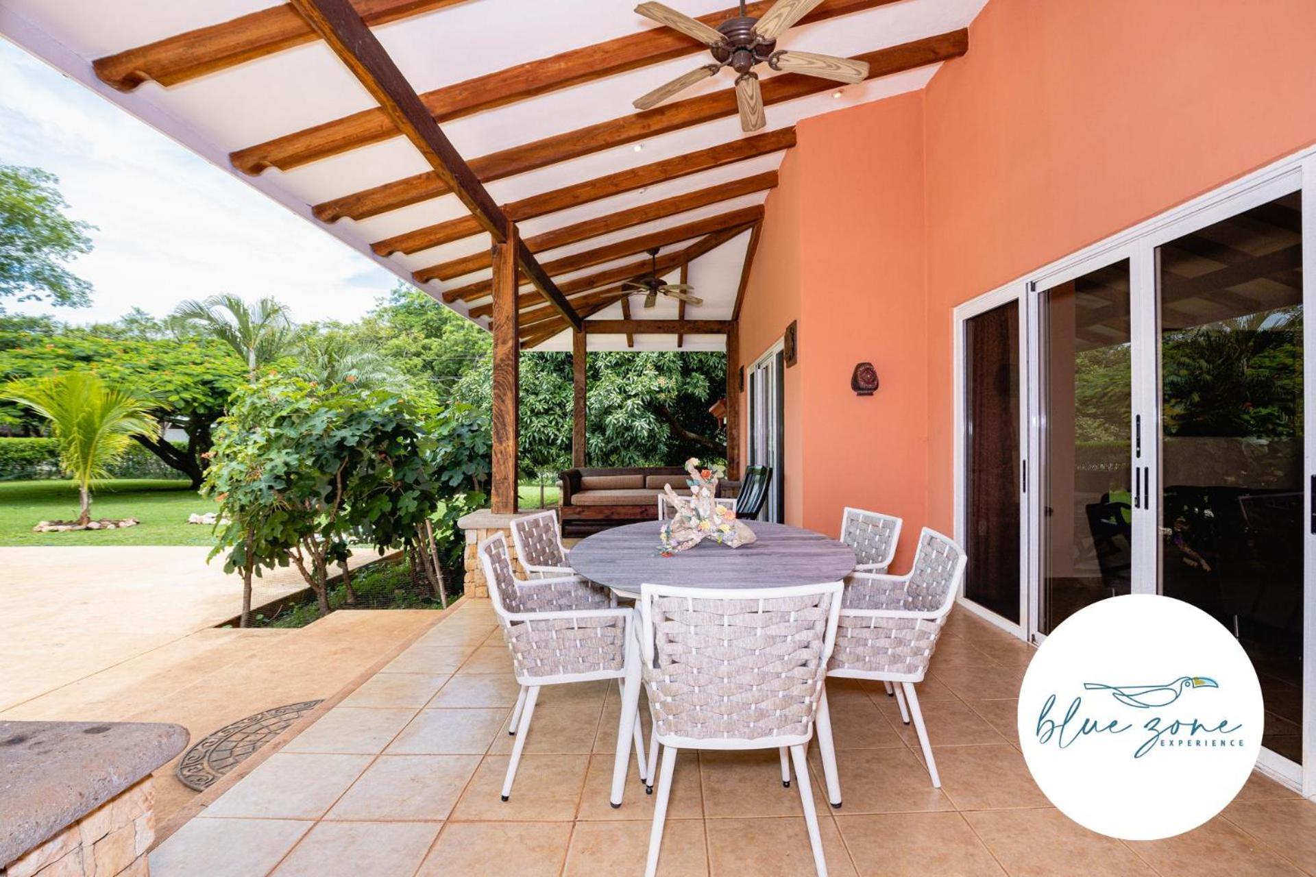 Casa Tropical, Spacious 3 Bedroom Home