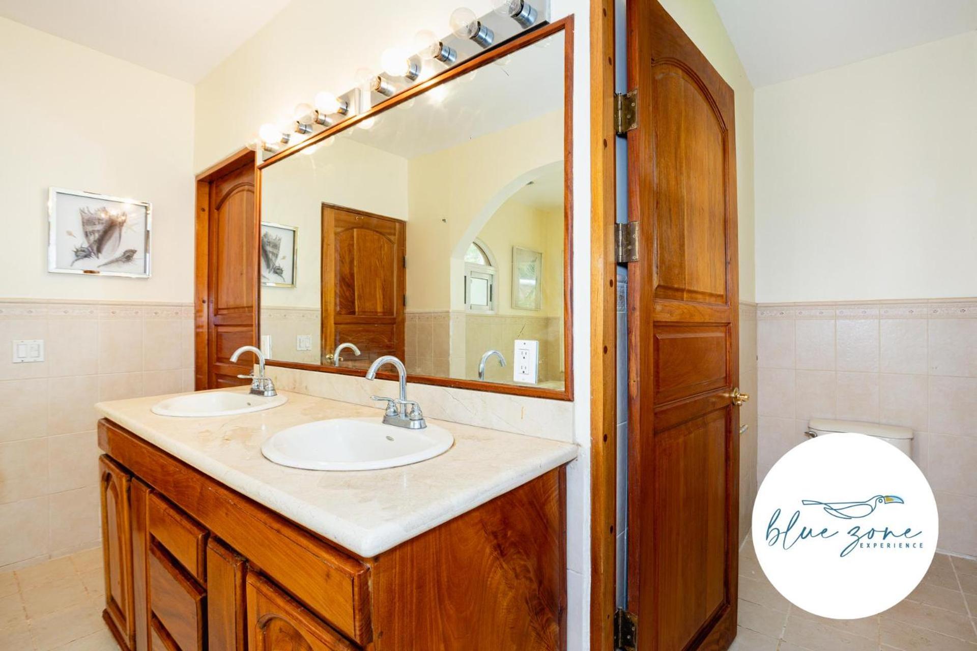 Casa Tropical, Spacious 3 Bedroom Home