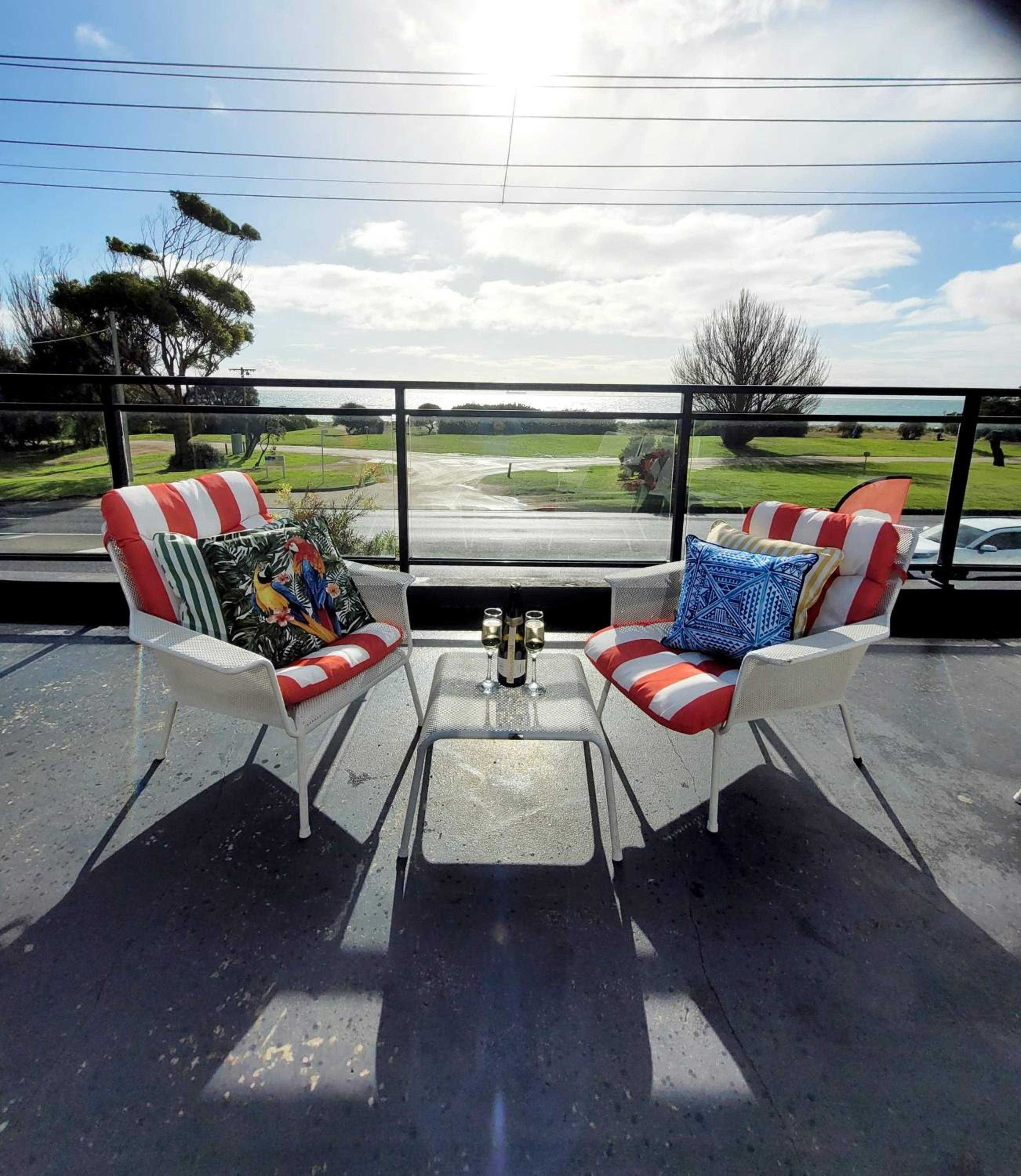 Waters Edge Apartment