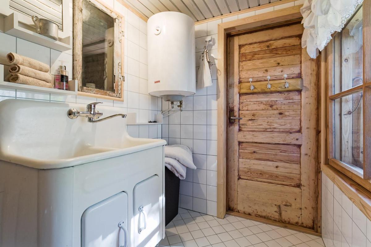 SUMMERHOUSe