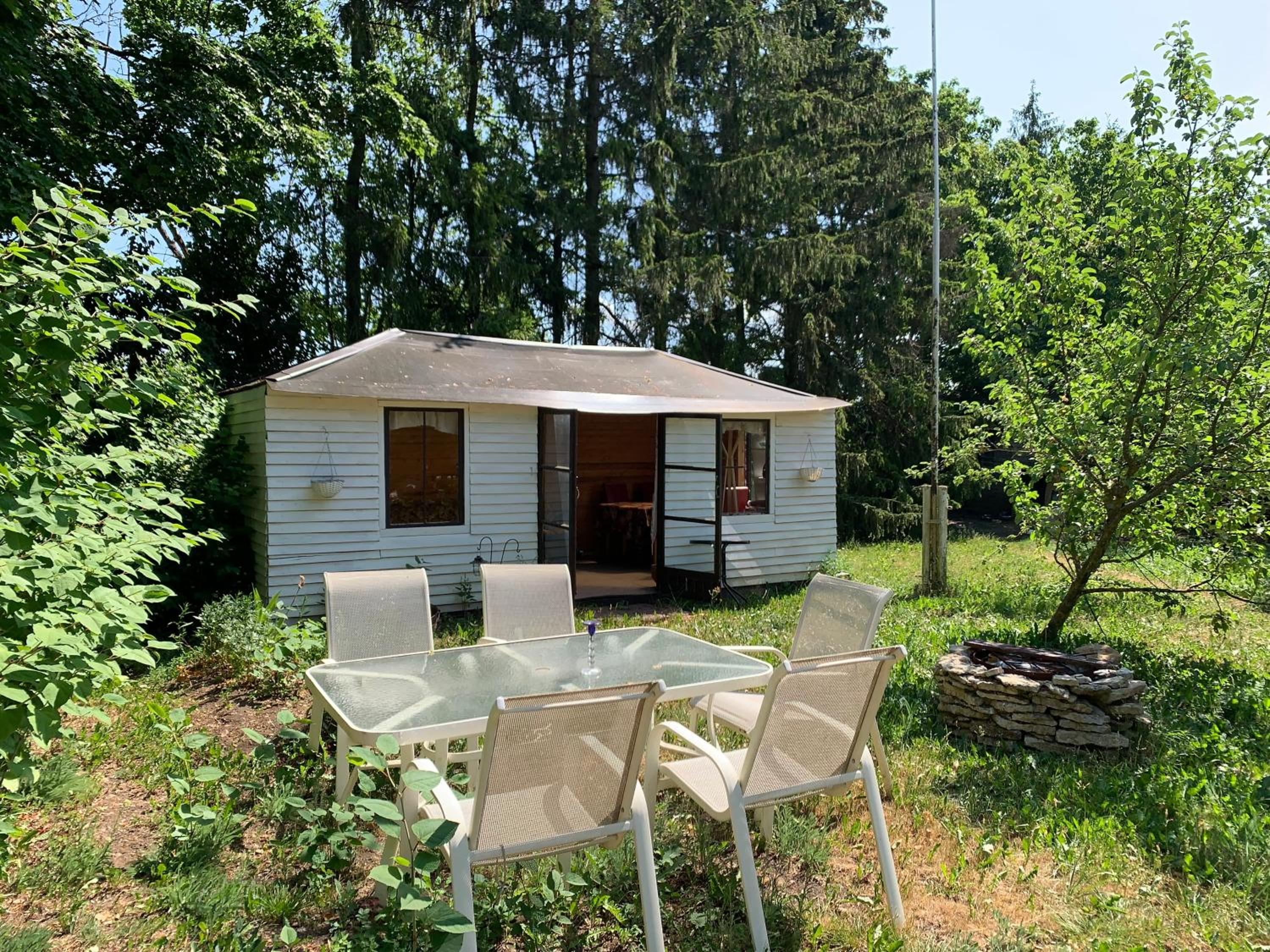 SUMMERHOUSe