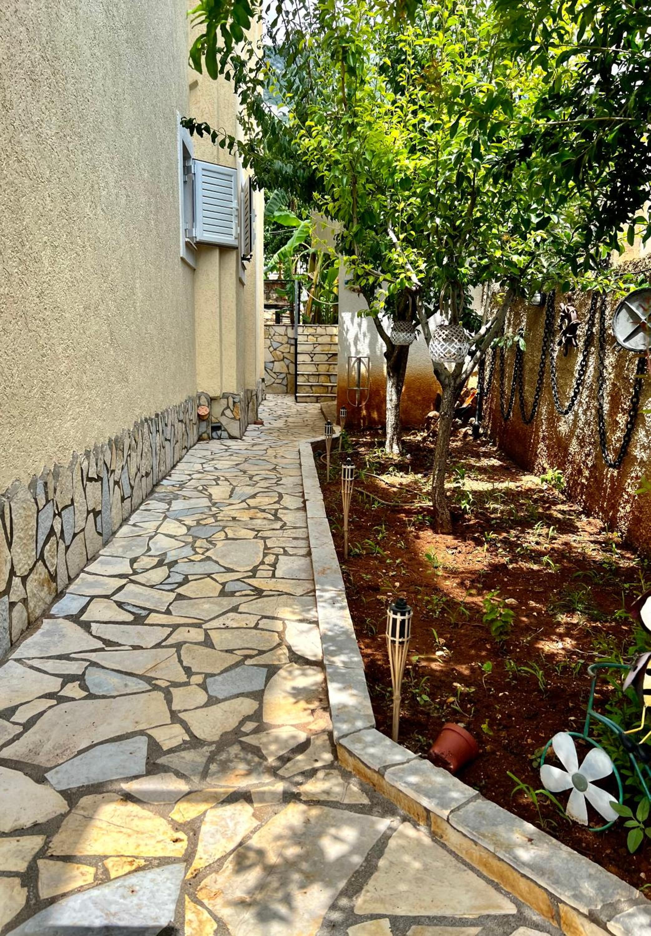 J&B Rooms Dhermi