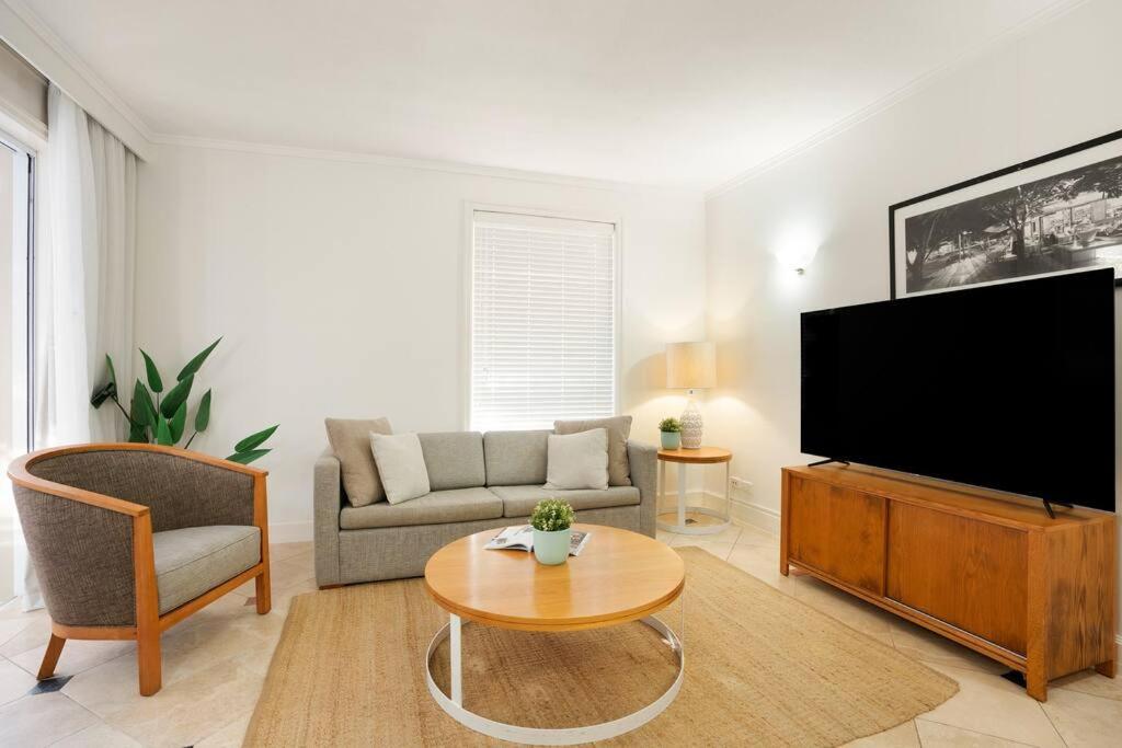 Noosa Beachside Apartment