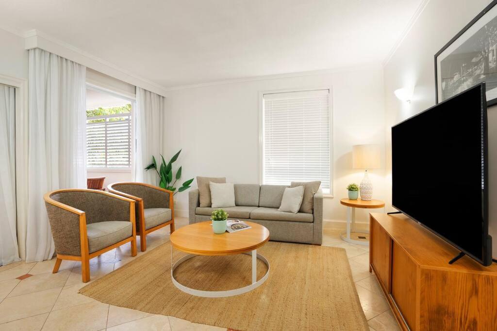 Noosa Beachside Apartment