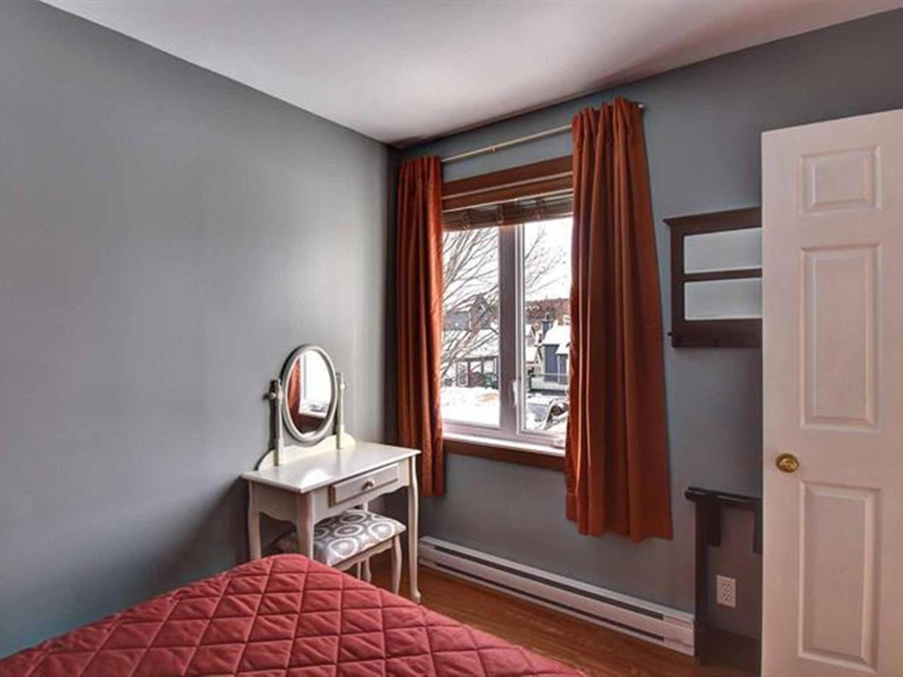 Bright Condo near the Lake by GLOBALSTAY