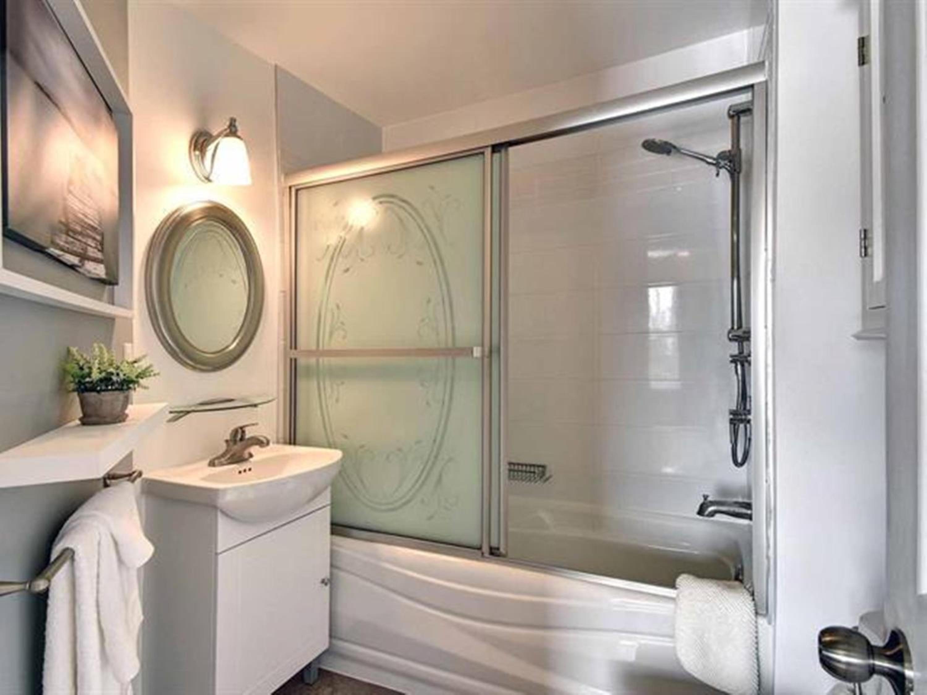 Bright Condo near the Lake by GLOBALSTAY