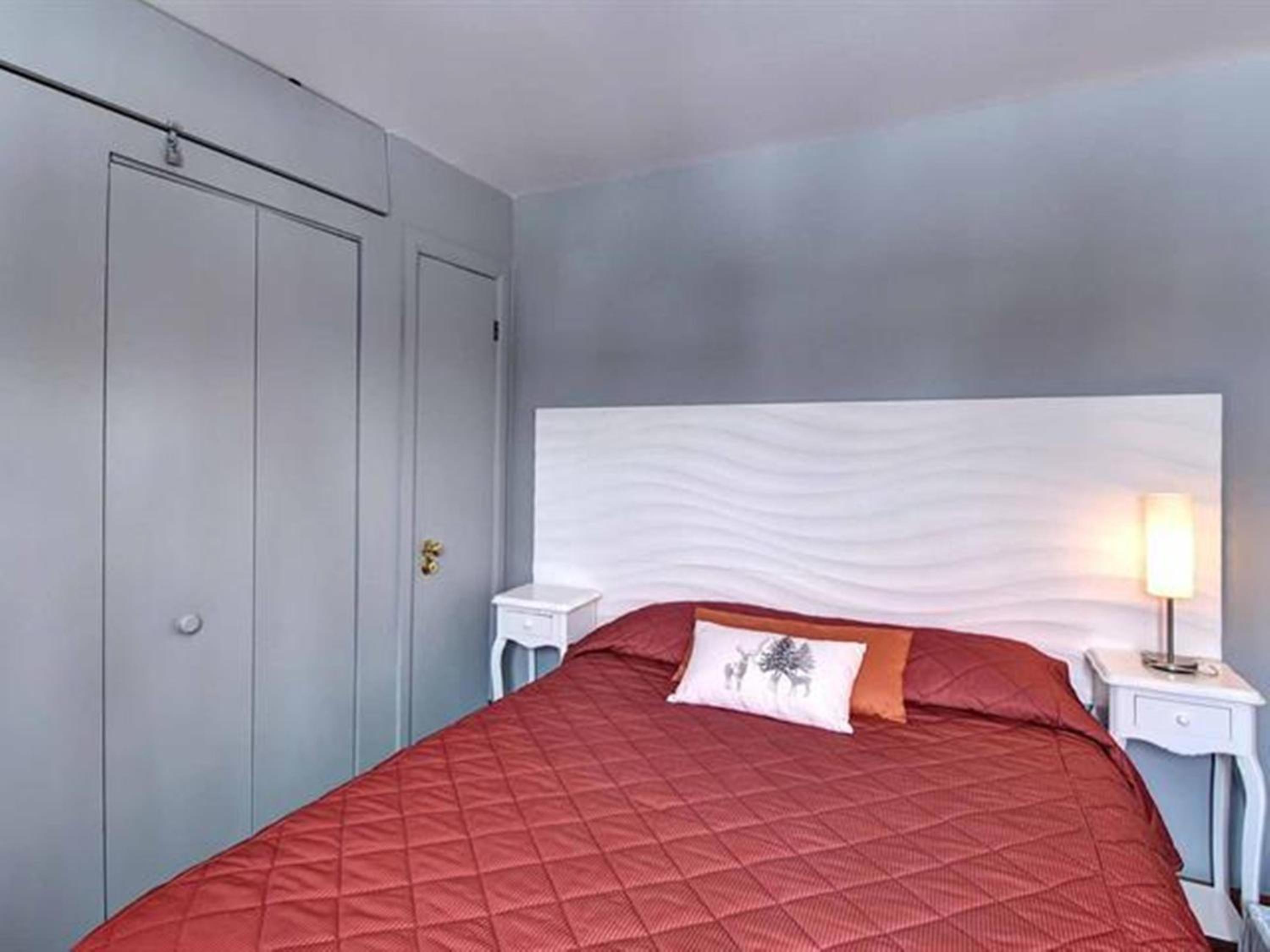 Bright Condo near the Lake by GLOBALSTAY