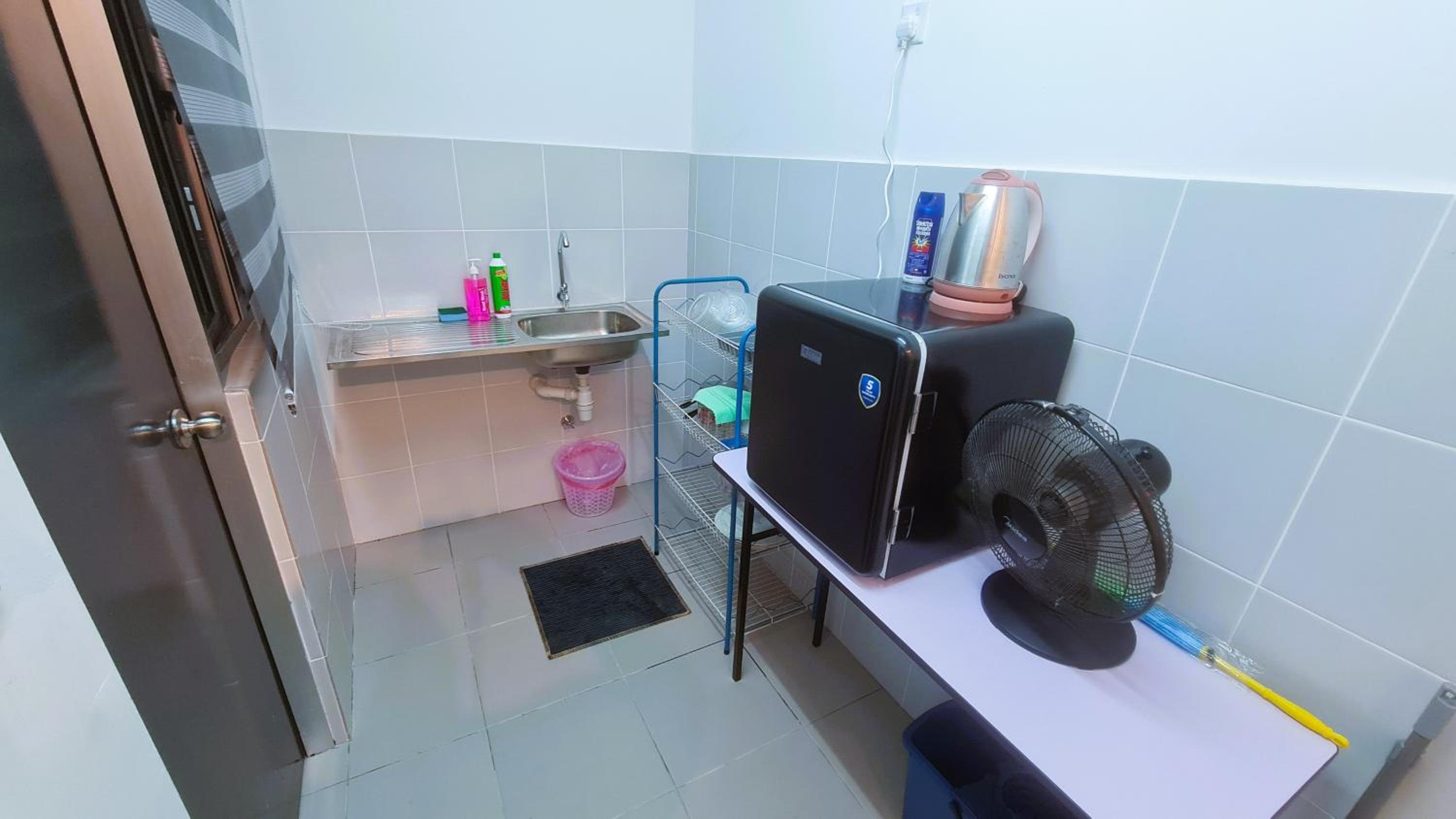 NO TOURIST Comfortable 3 Room for 6pax KEPONG KL