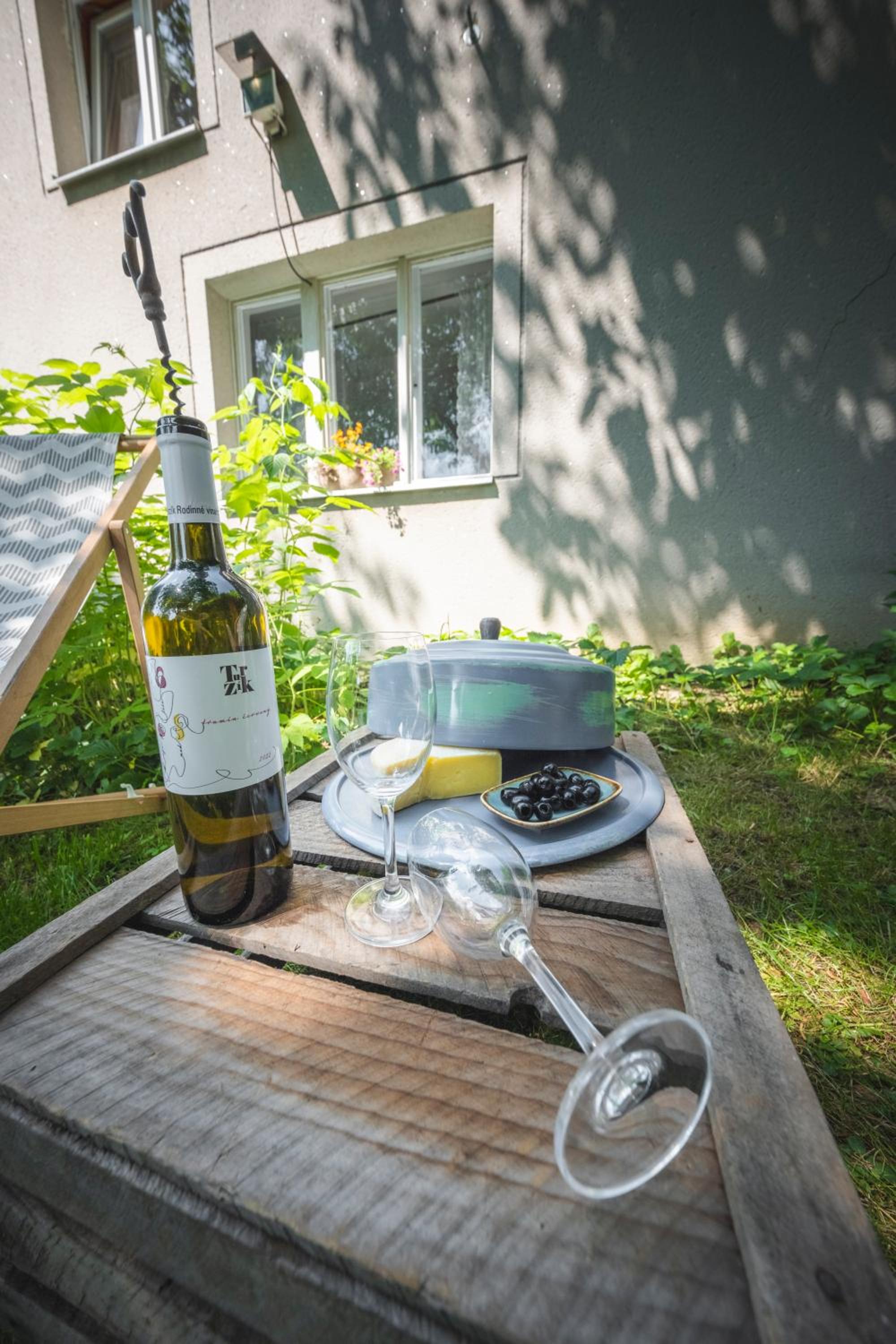 Chaloupka pod skalou