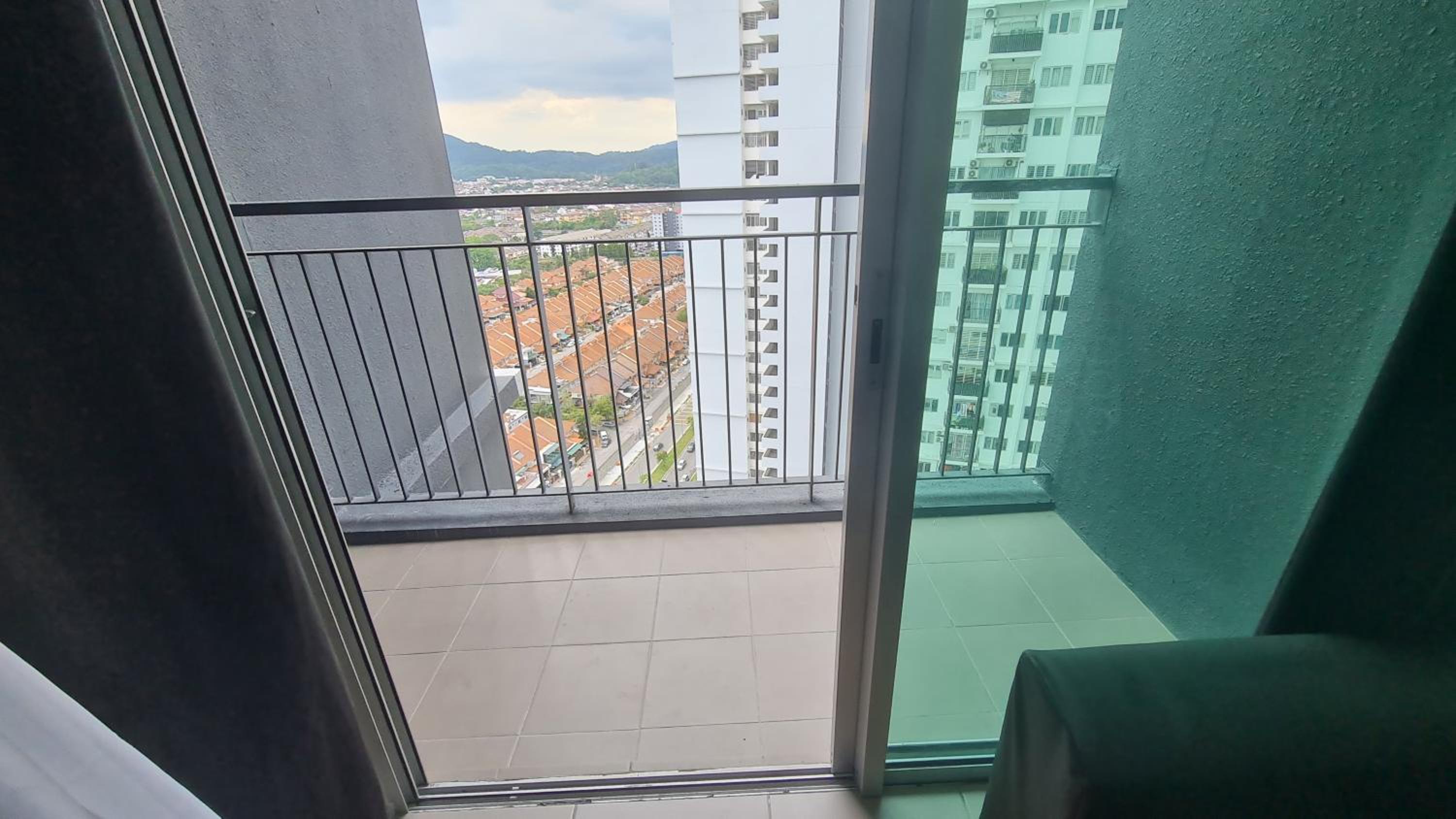 NO TOURIST Comfortable 3 Room for 6pax KEPONG KL