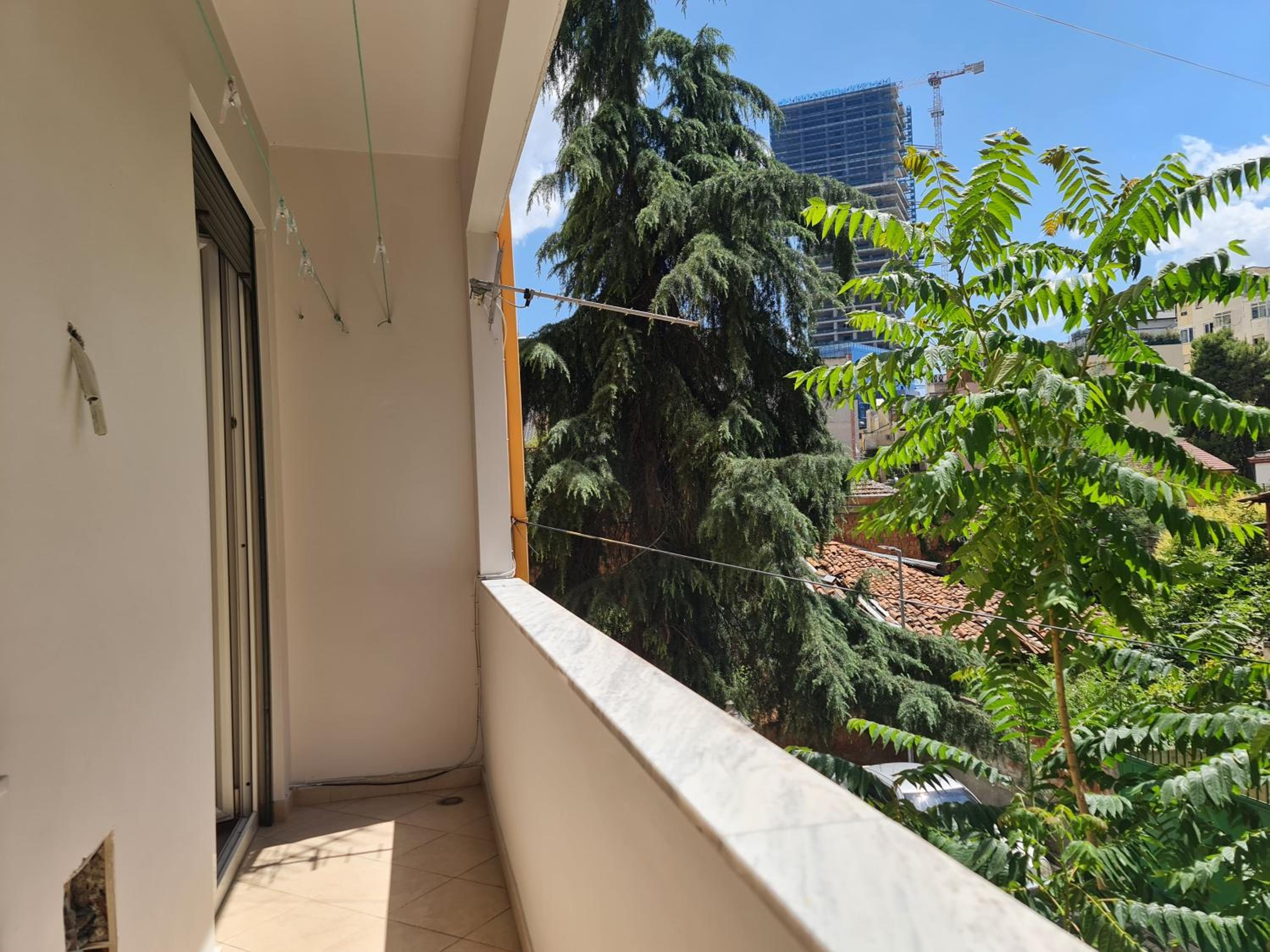 Quiet & spacious city center apartment - 4 min walk