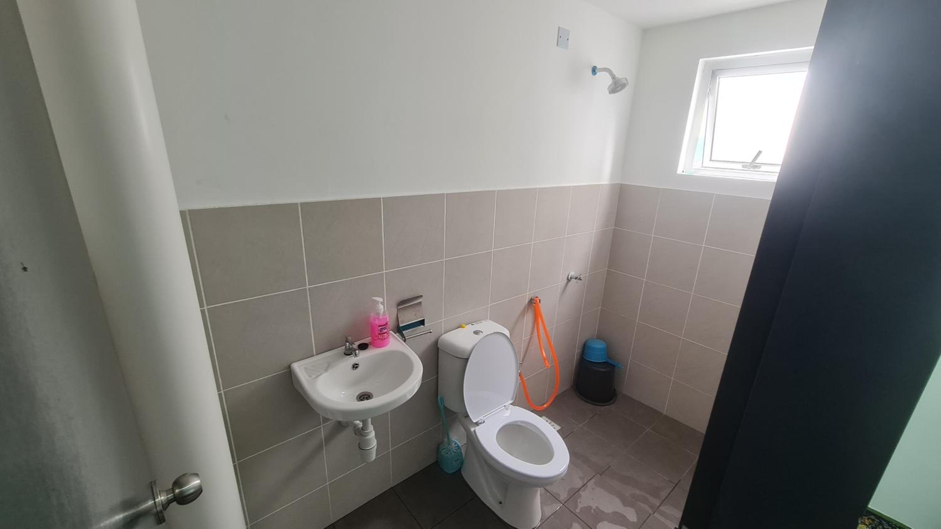 NO TOURIST Comfortable 3 Room for 6pax KEPONG KL
