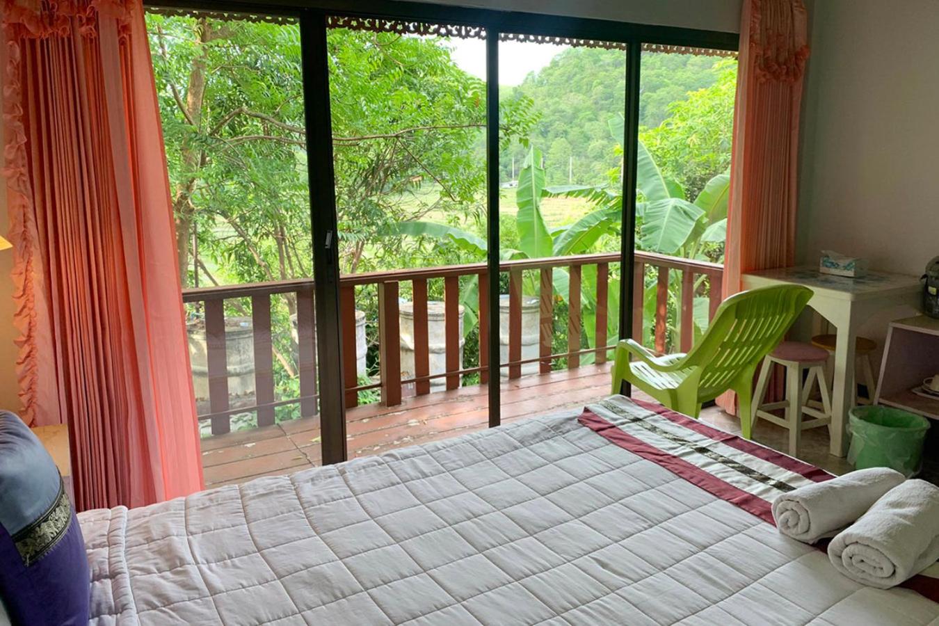 Phuchomjan Resort