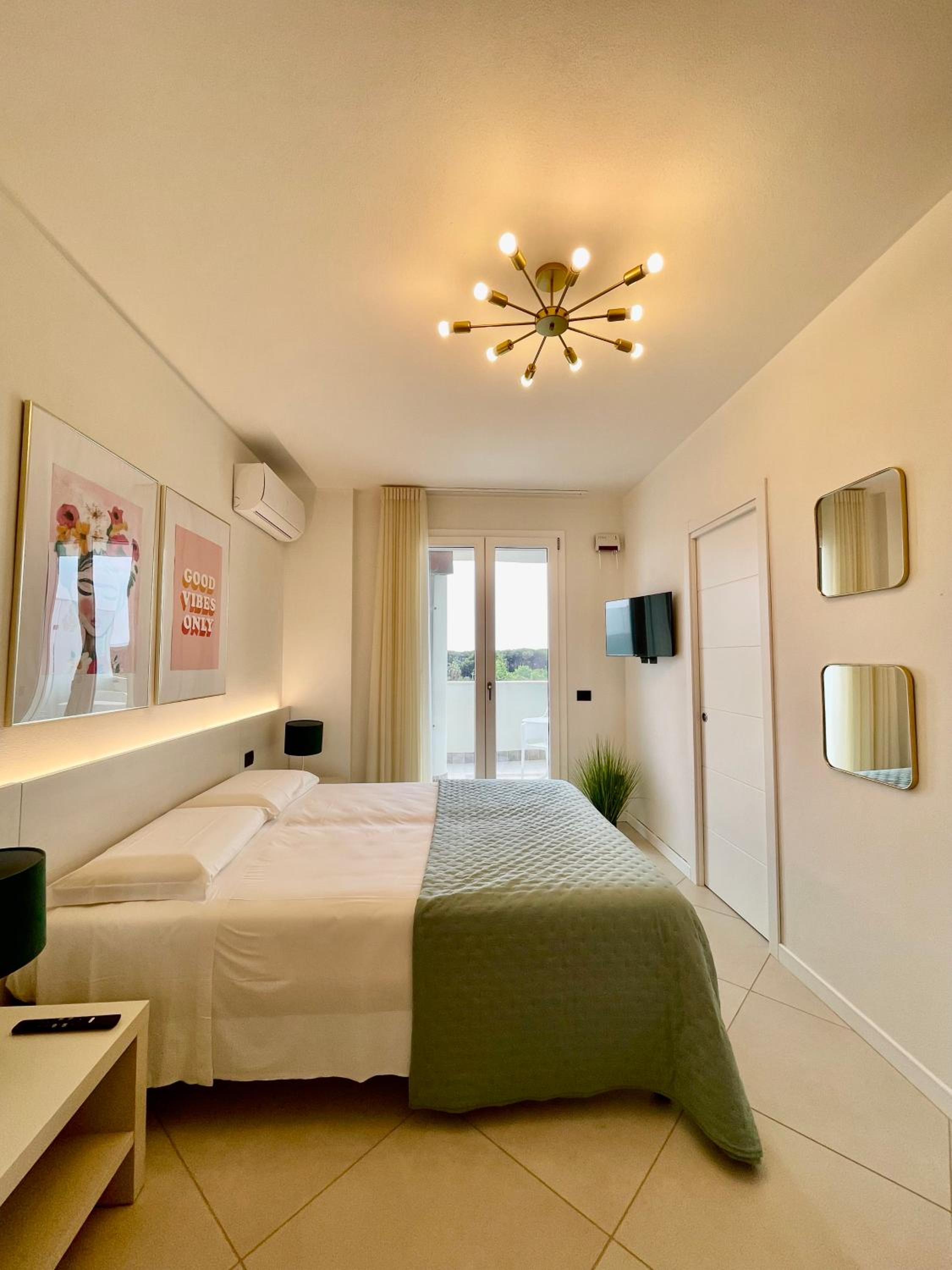 Milena Suite Apartments