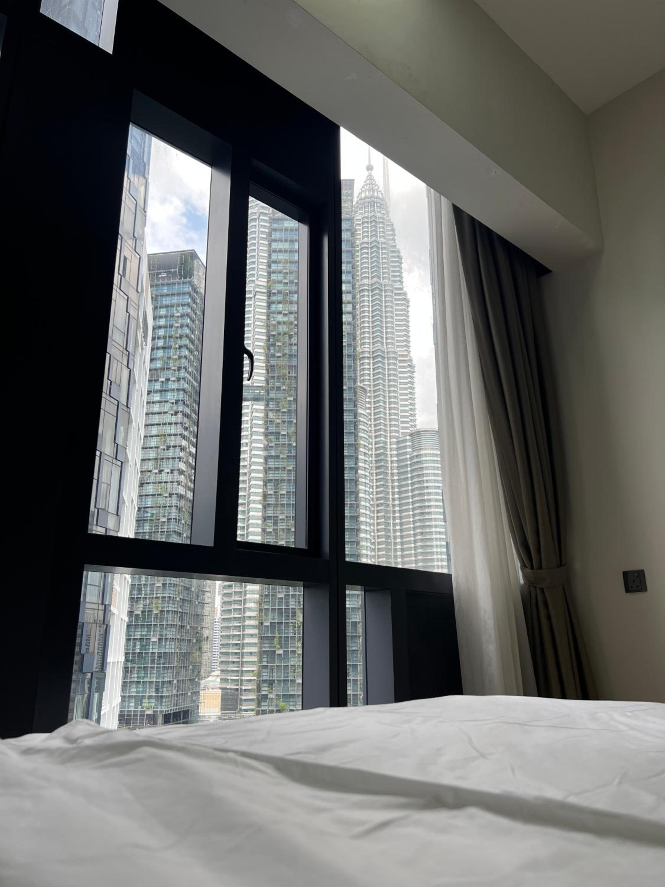 Star Residence Apartment with twin towers KLCC view