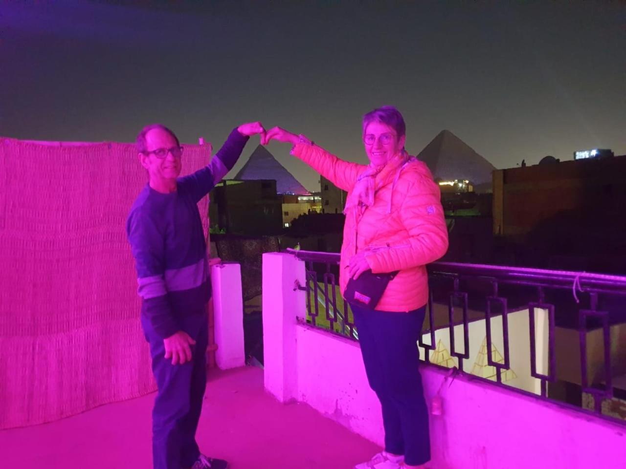 Jana Pyramids view inn