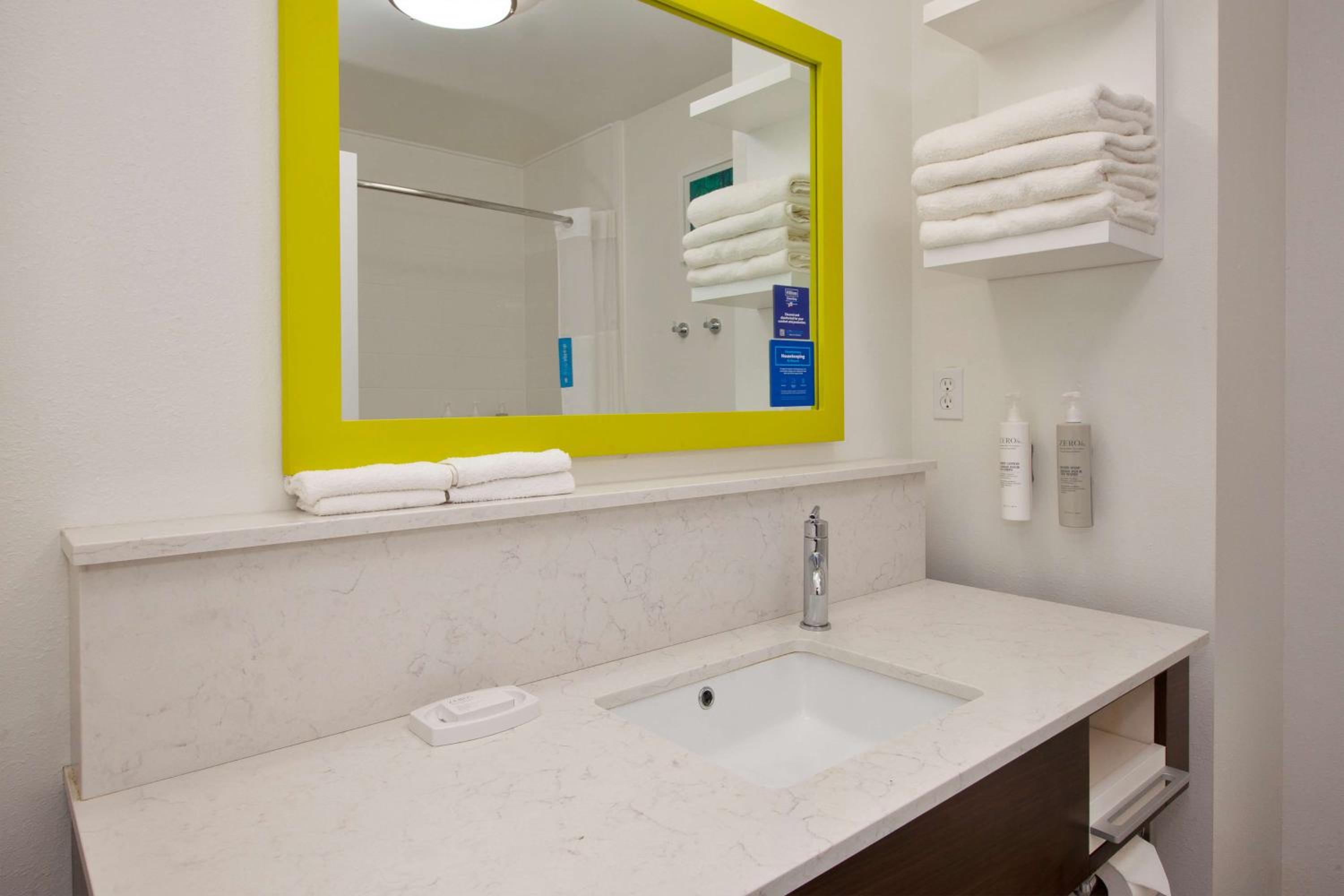 Hampton Inn Clarion - Property Image 7