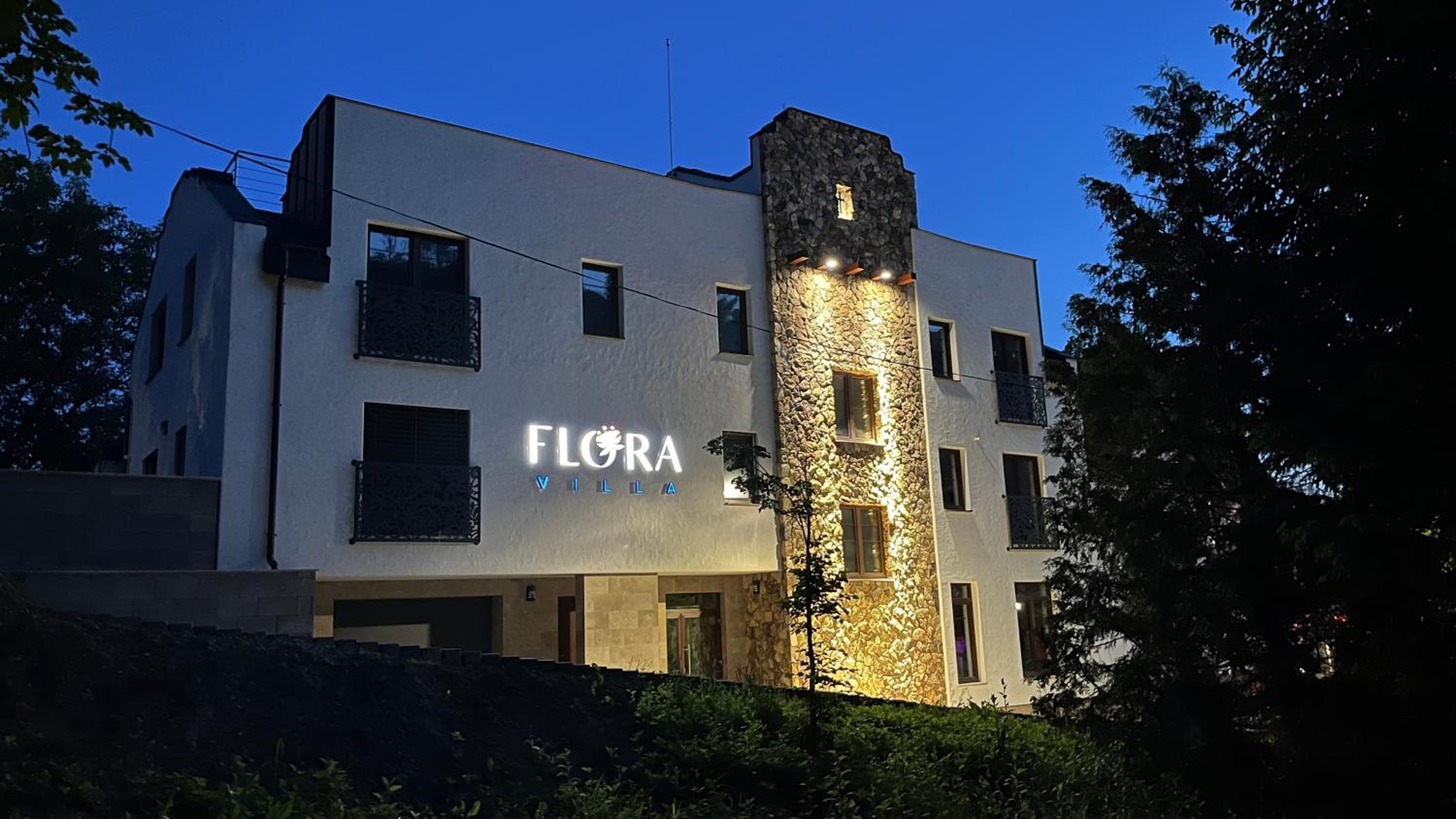 FloraVilla