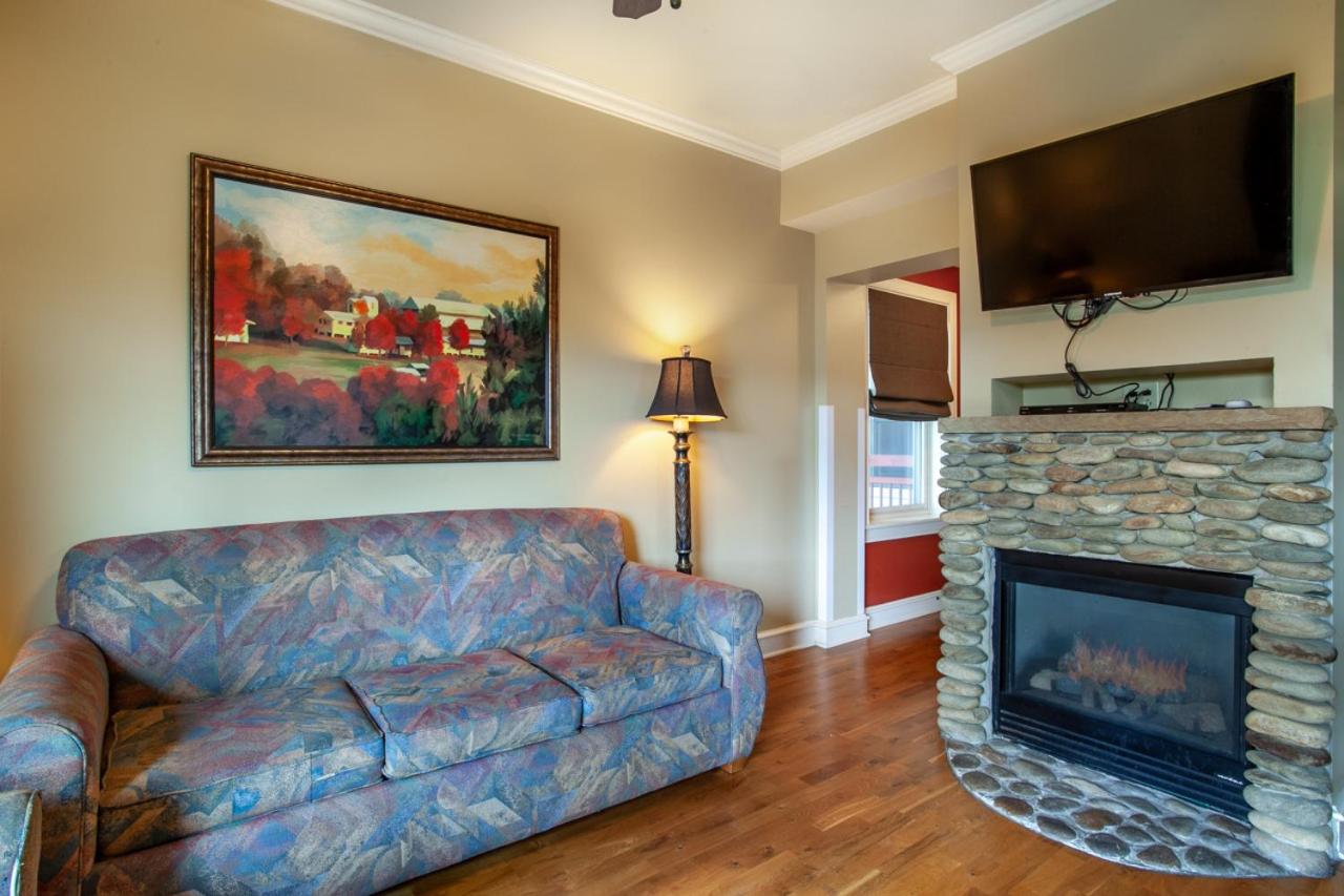 Forge Haven Condo -Fireplace & Community Amenities view 5