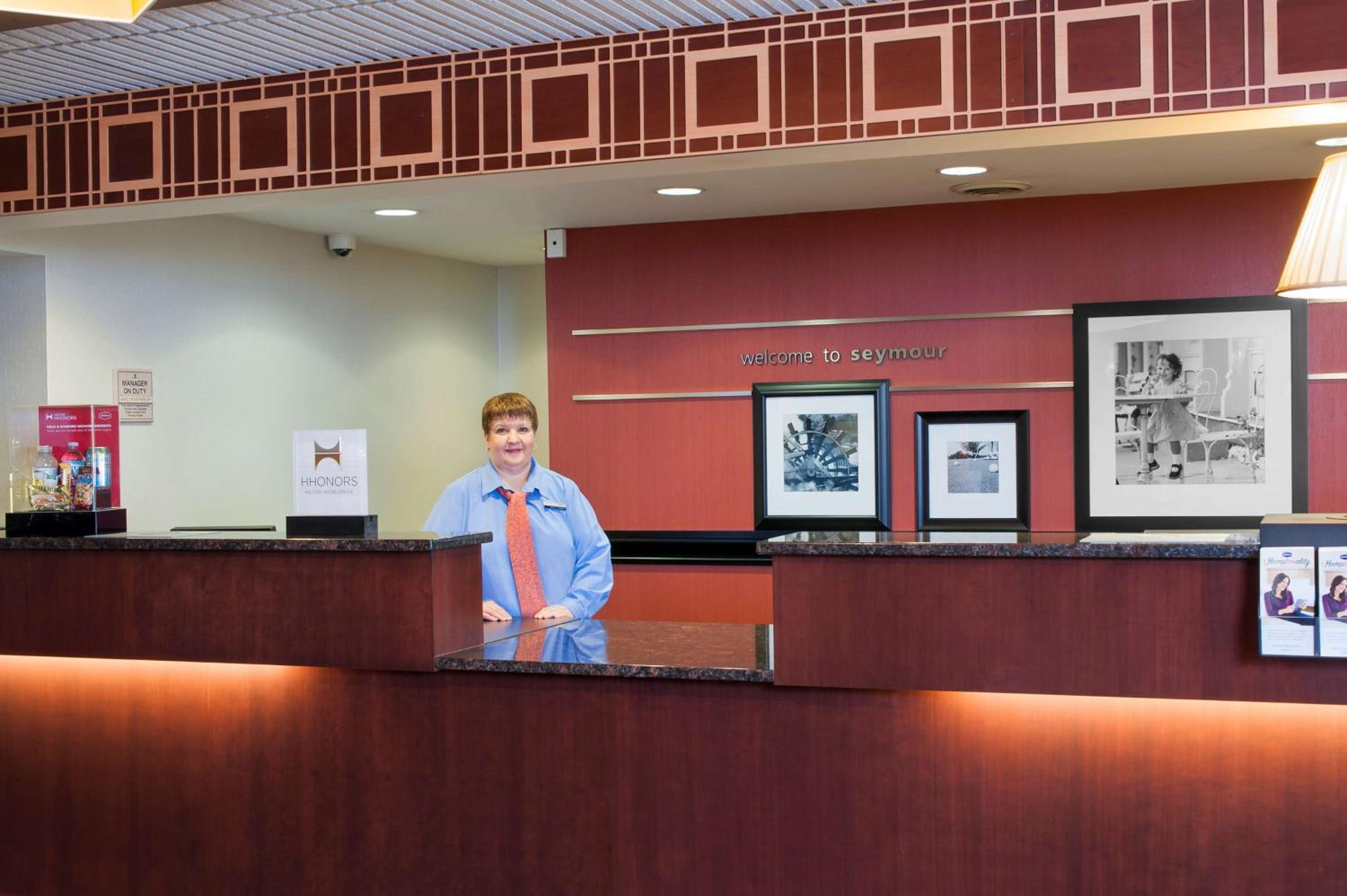 Seymour Vacations - Hampton Inn Seymour - Property Image 24
