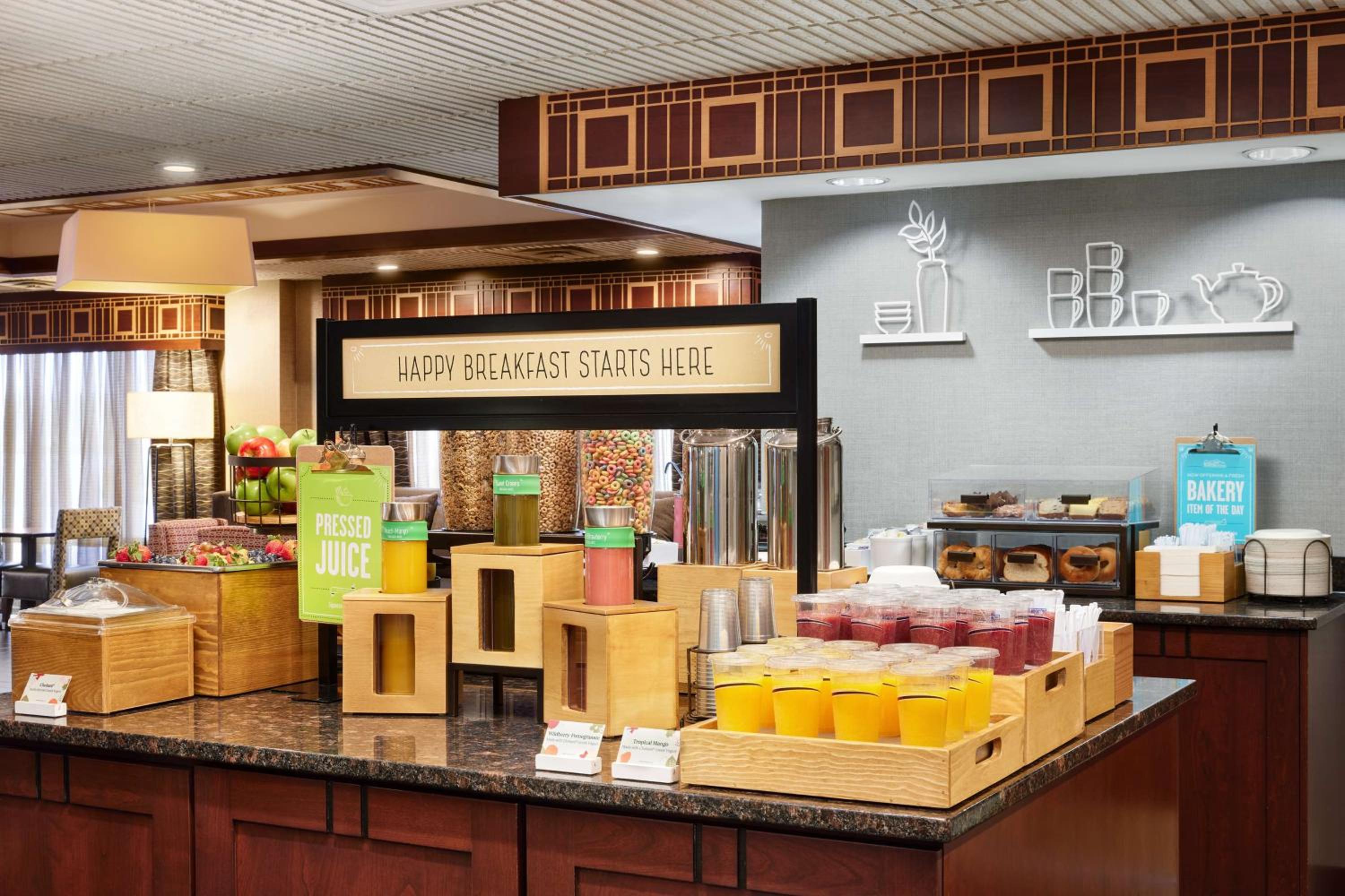Seymour Vacations - Hampton Inn Seymour - Property Image 2