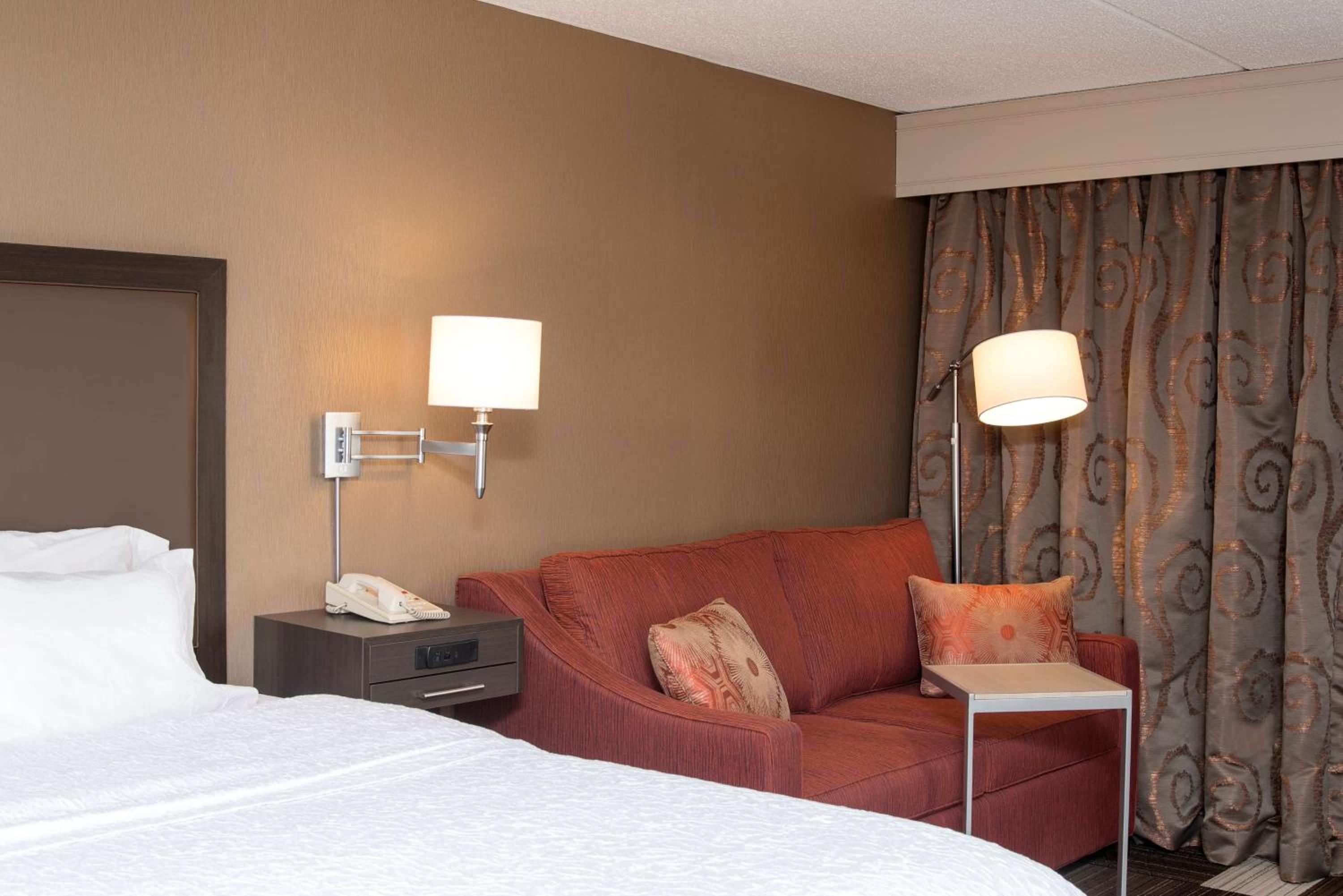 Seymour Vacations - Hampton Inn Seymour - Property Image 19