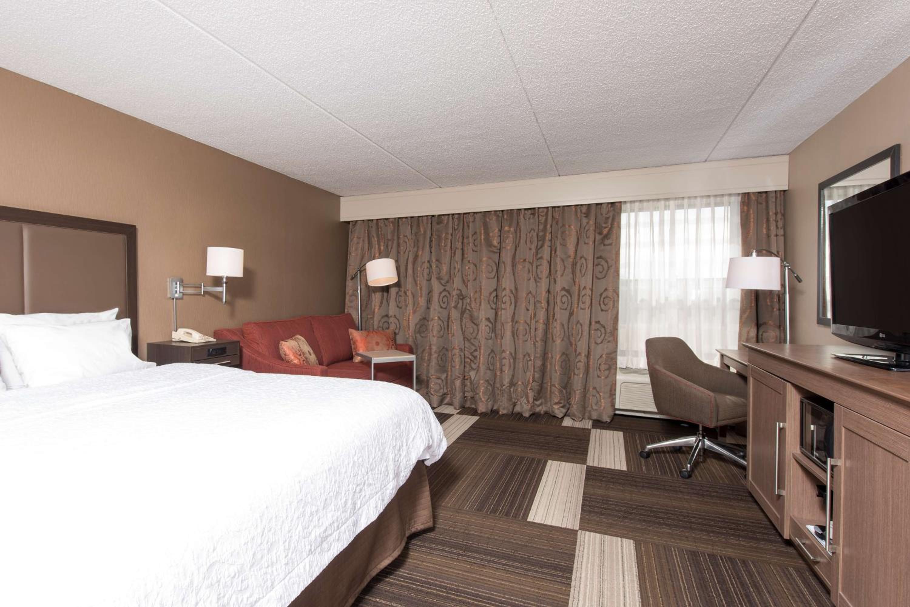 Seymour Vacations - Hampton Inn Seymour - Property Image 31