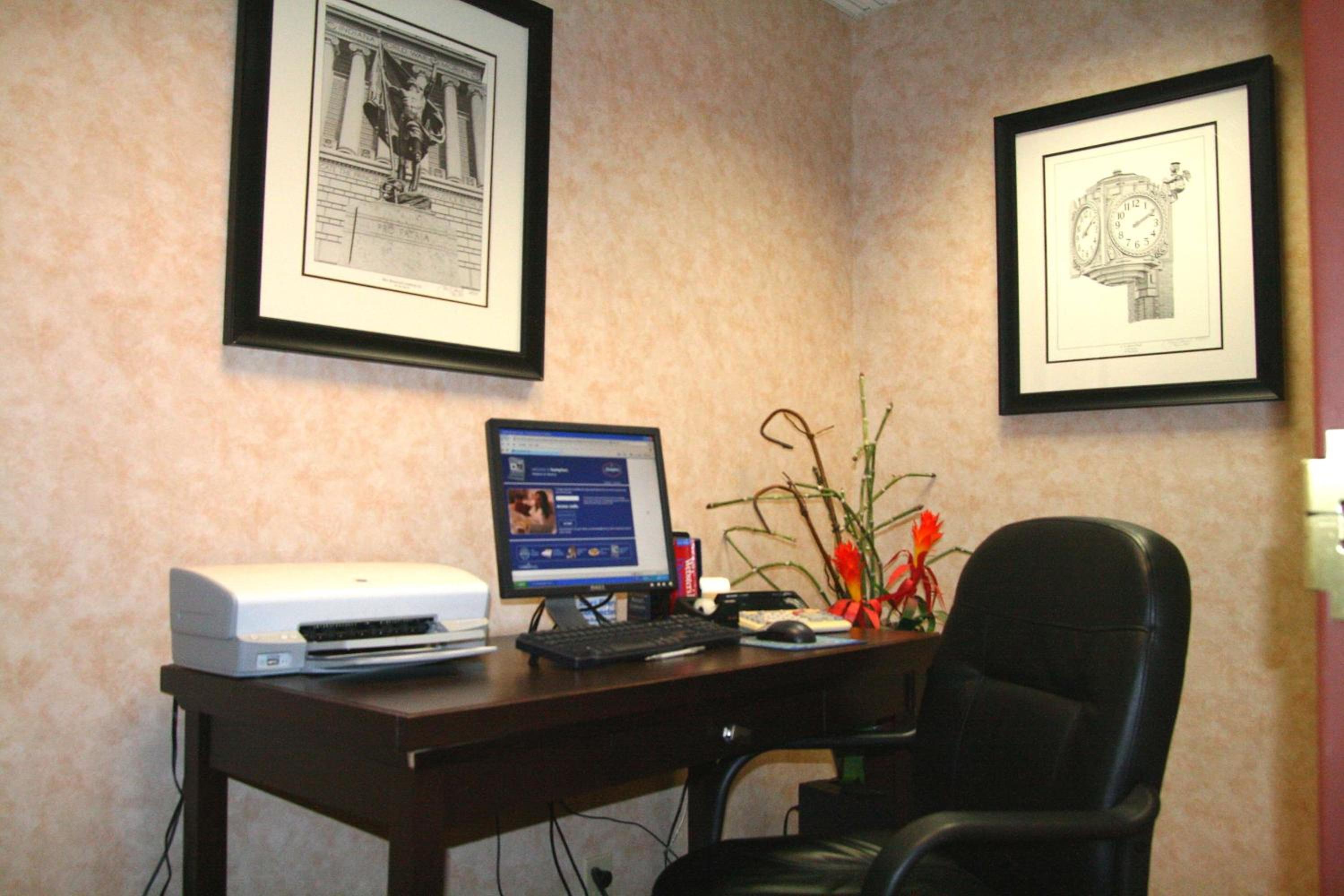 Seymour Vacations - Hampton Inn Seymour - Property Image 39