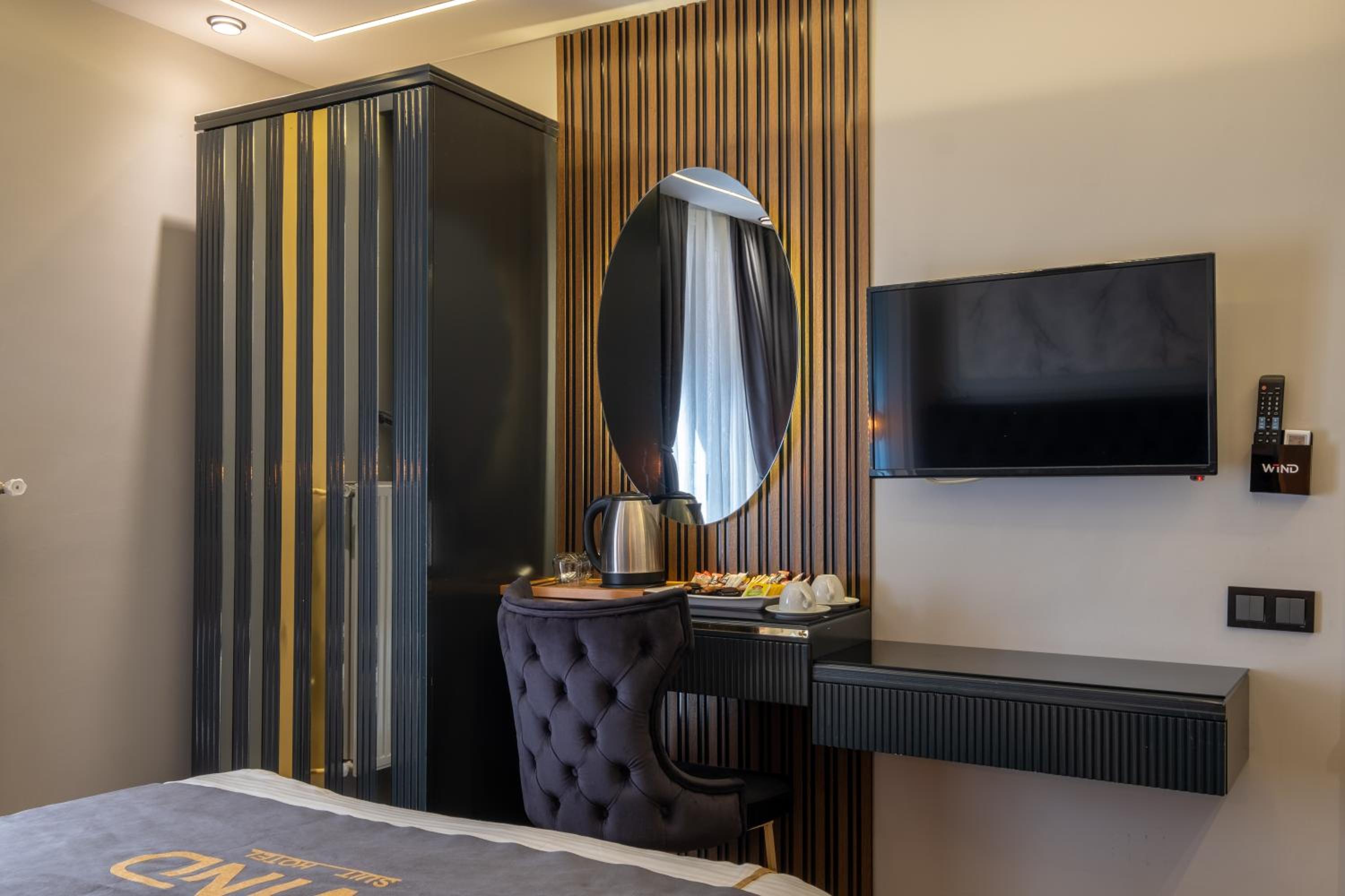 Wind Suit - Image 11