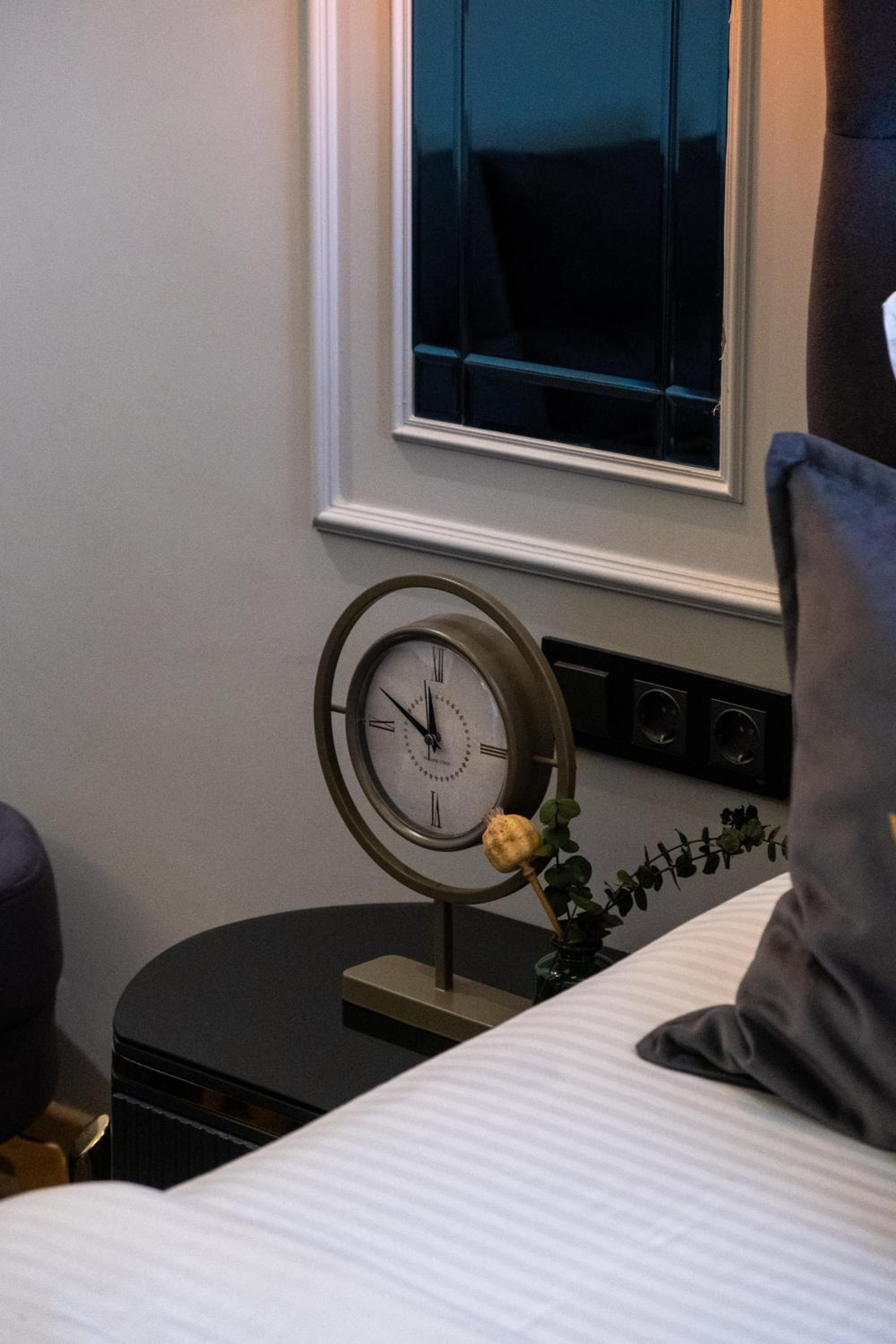 Wind Suit - Image 21