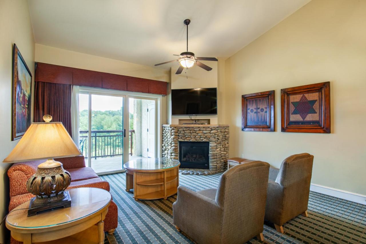 Cityscape Condo Fireplace Community Amenities view 5