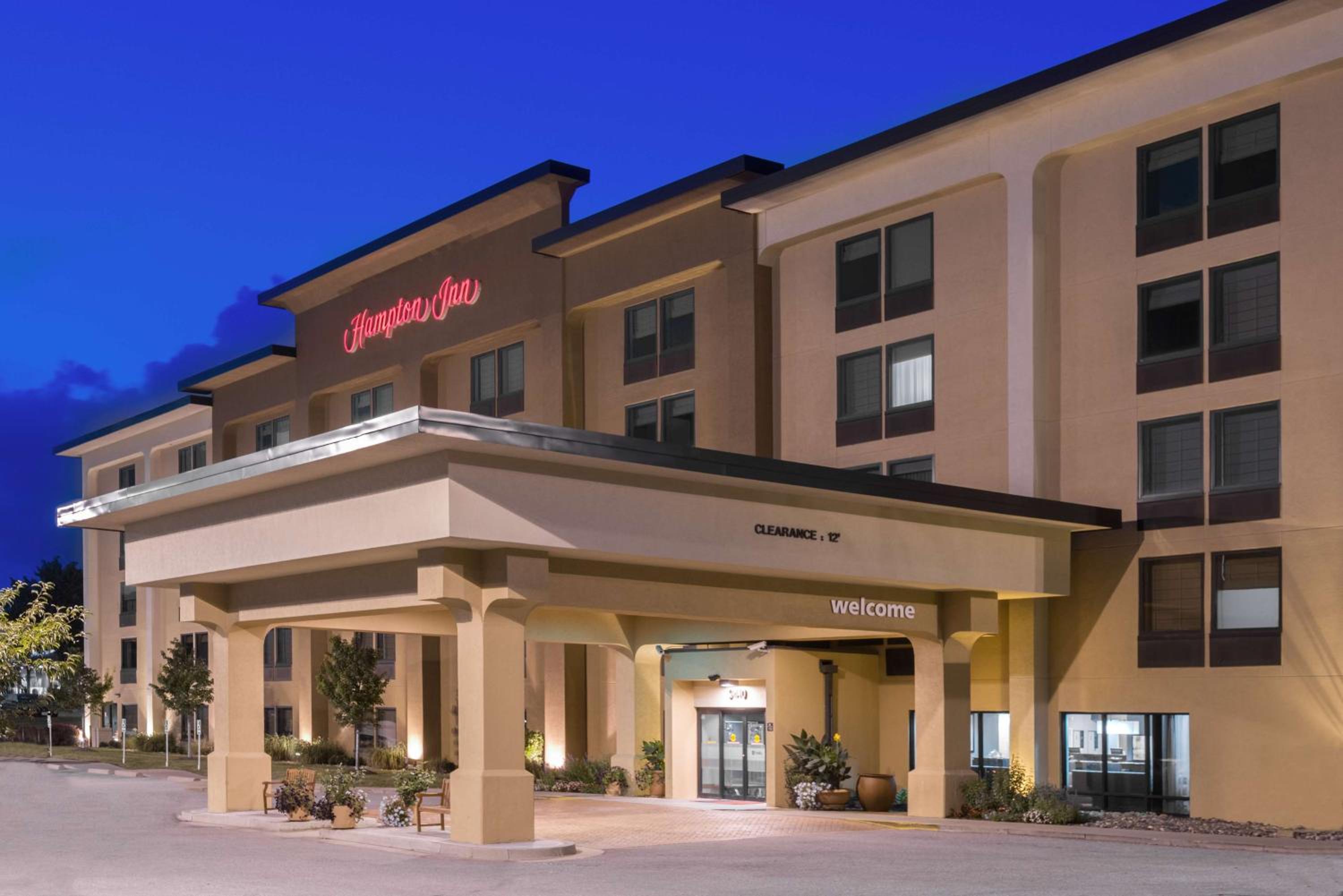 Columbia Vacations - Hampton Inn Columbia - Property Image 1