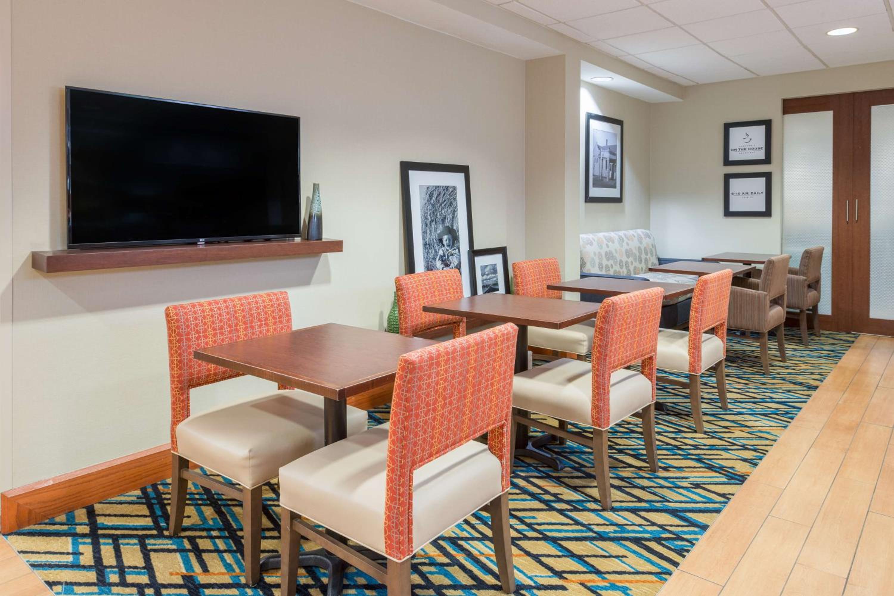 Columbia Vacations - Hampton Inn Columbia - Property Image 31
