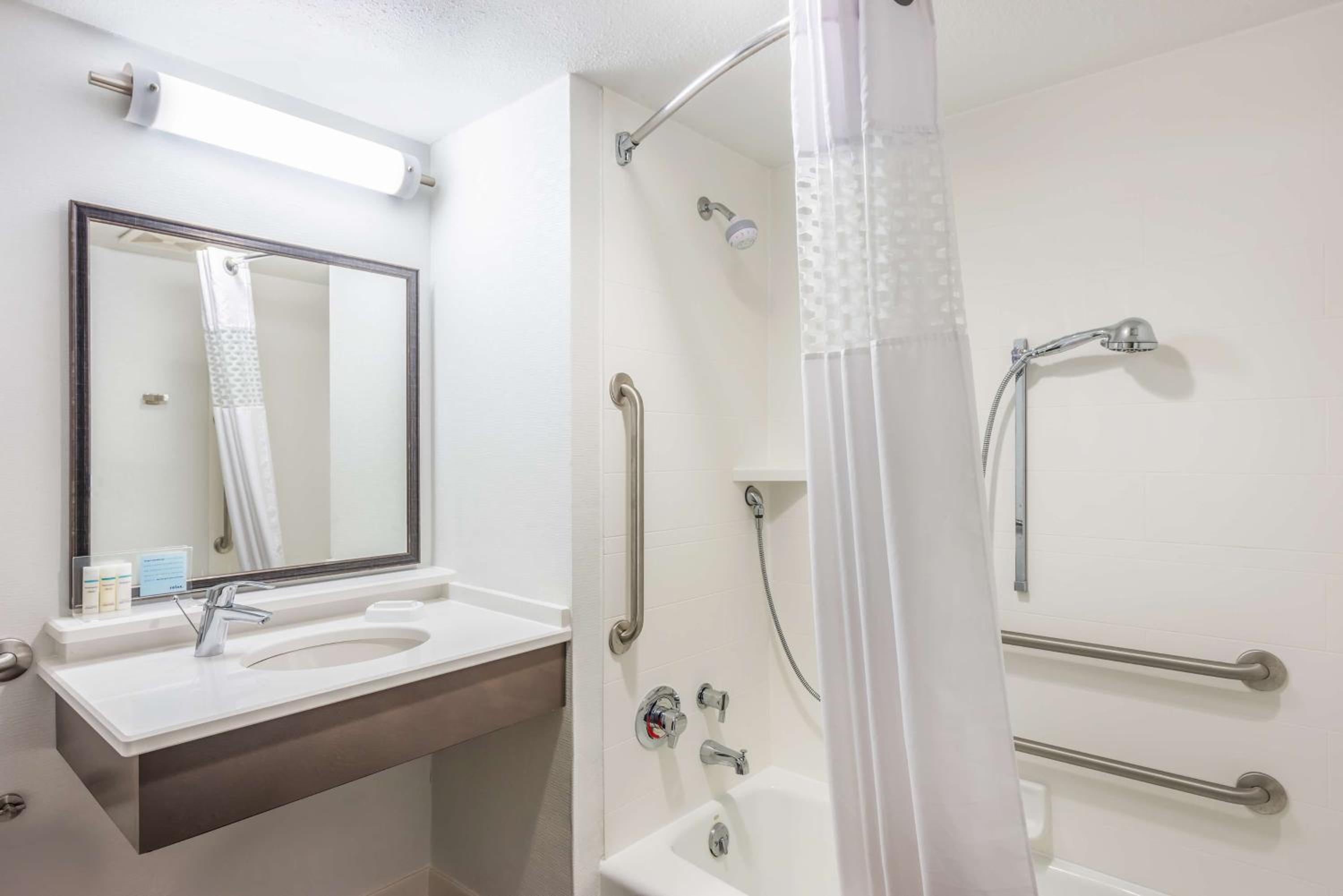 Columbia Vacations - Hampton Inn Columbia - Property Image 20