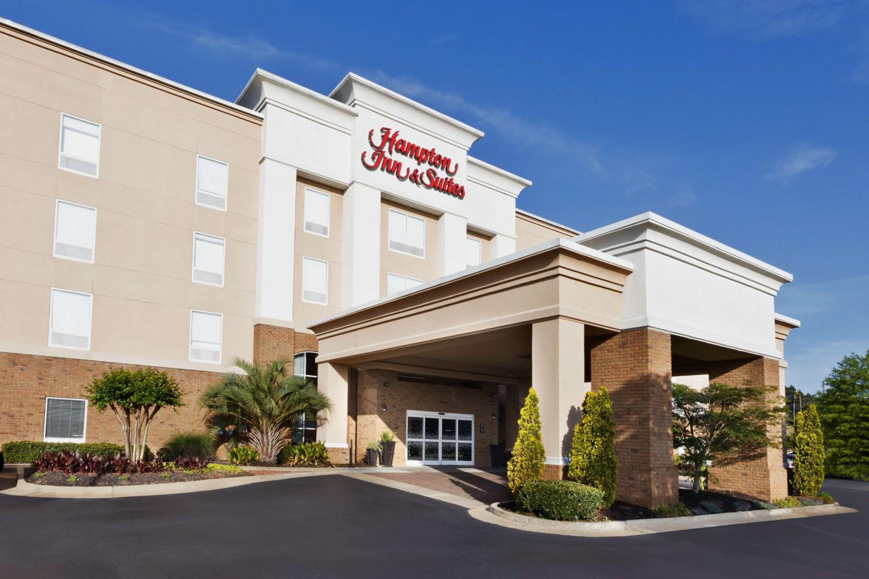 Columbus Vacations - Hampton Inn  Suites Phenix City- Columbus Area - Property Image 1