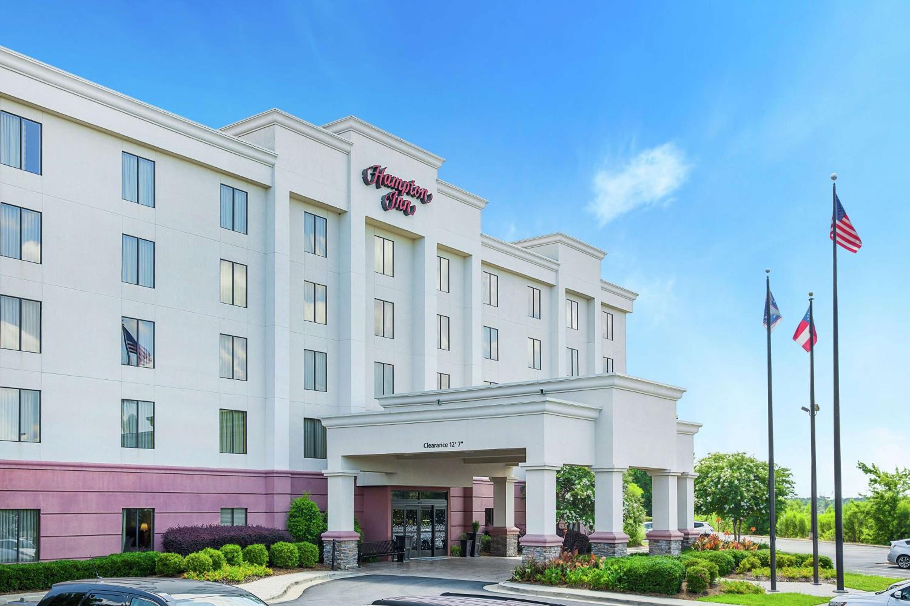 Columbus Vacations - Hampton Inn Columbus-North - Property Image 1