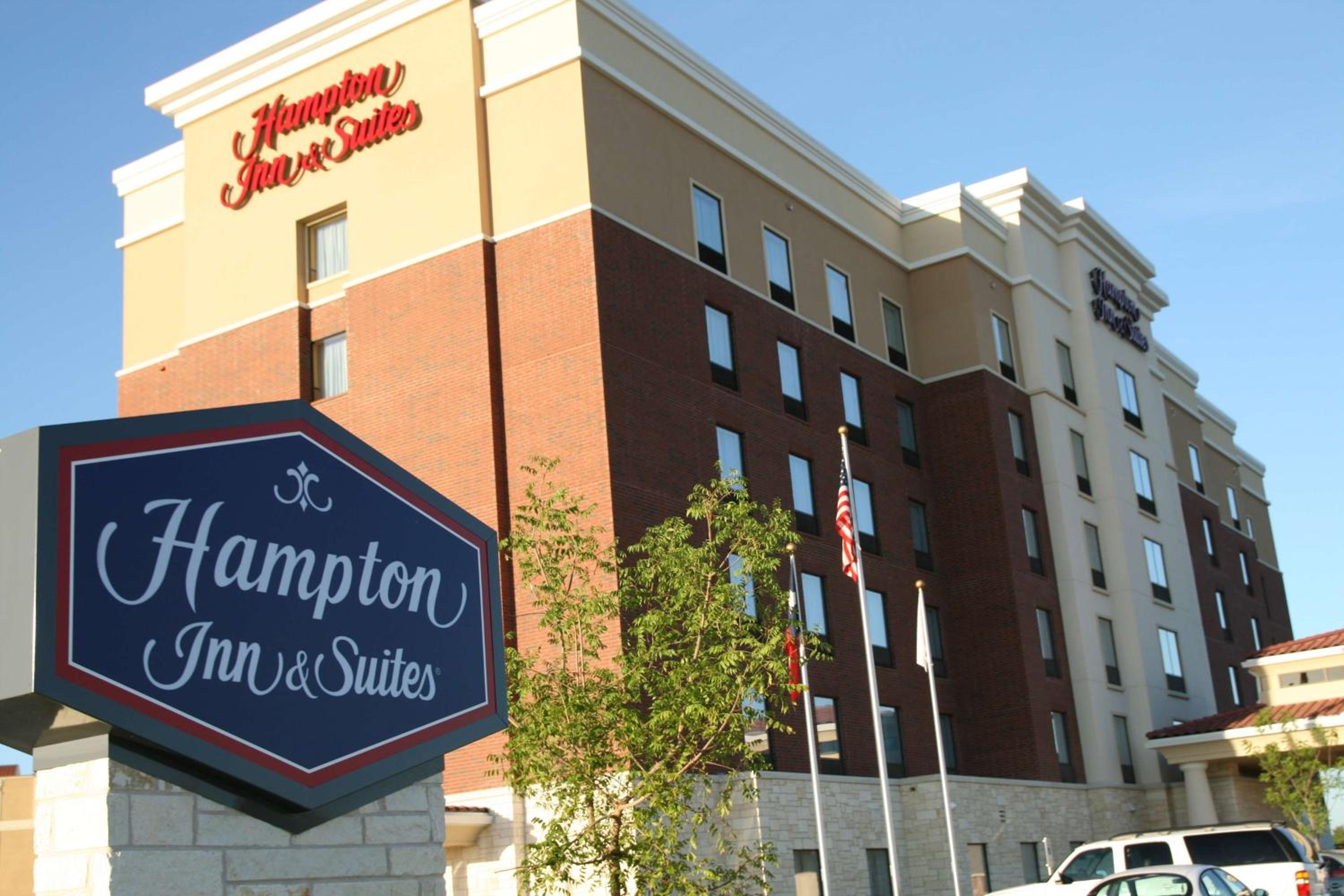 Dallas / Fort Worth Vacations - Hampton Inn and Suites Dallas/Lewisville-Vista Ridge Mall - Property Image 4