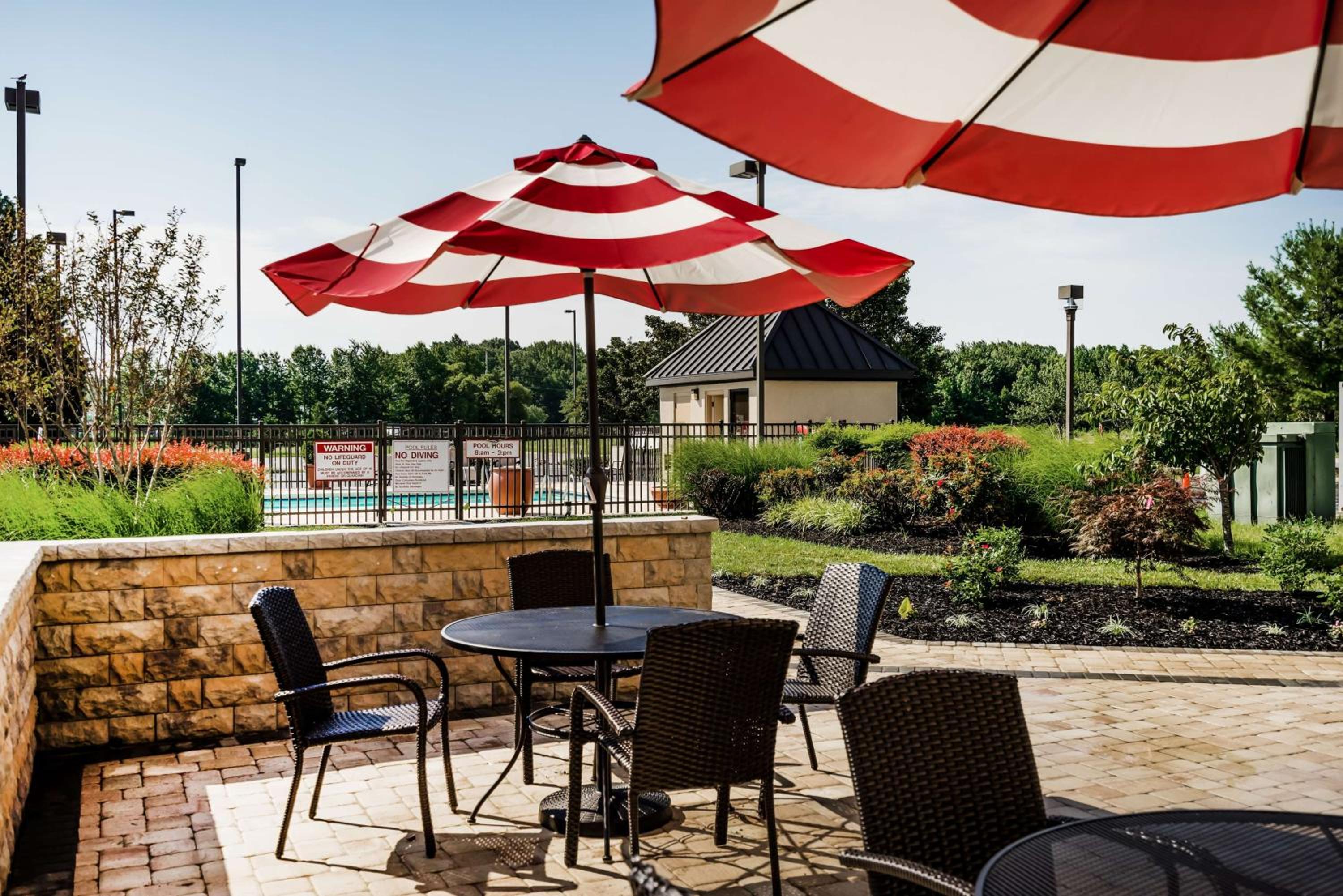 Dover Vacations - Hampton Inn Dover - Property Image 2