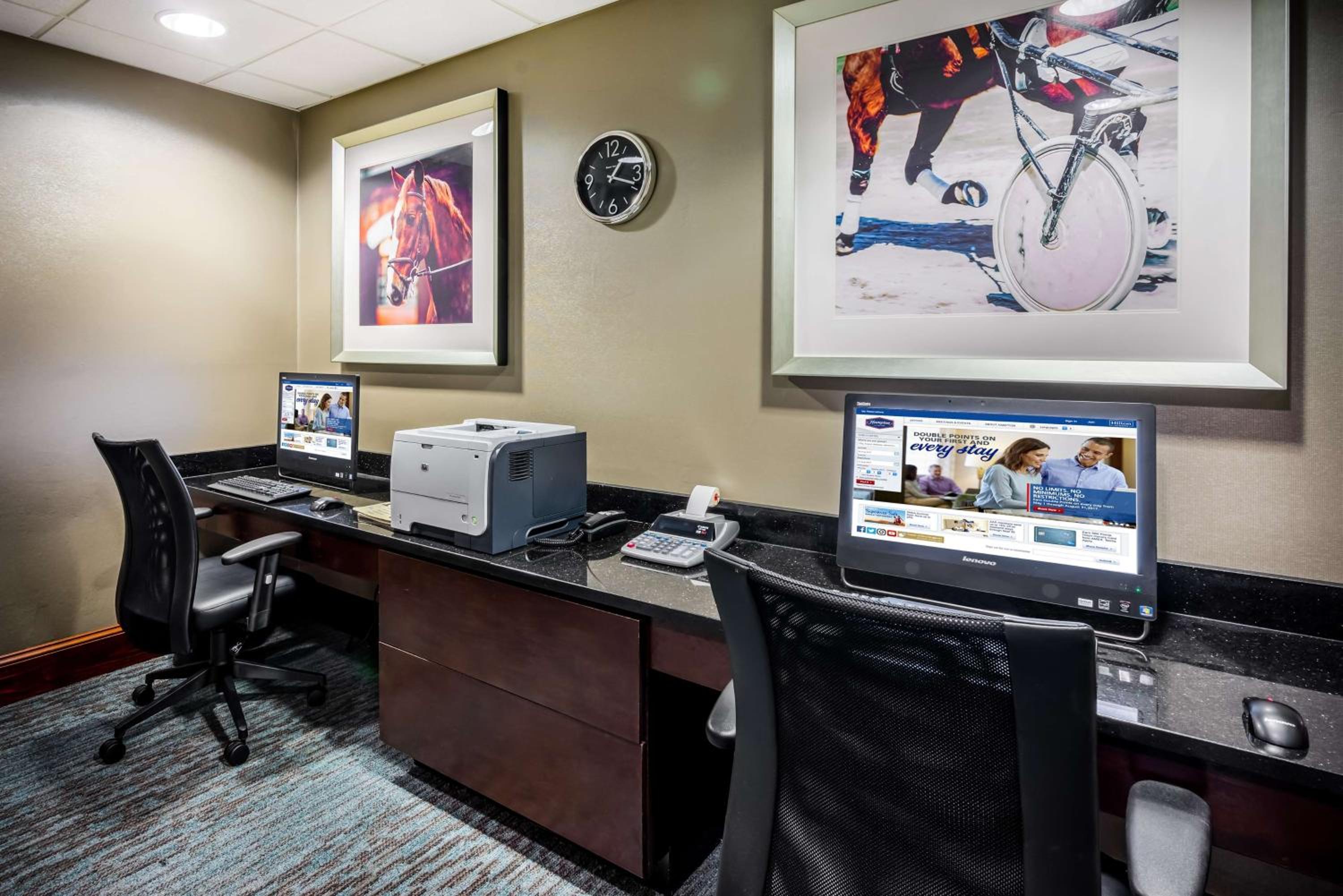 Dover Vacations - Hampton Inn Dover - Property Image 2