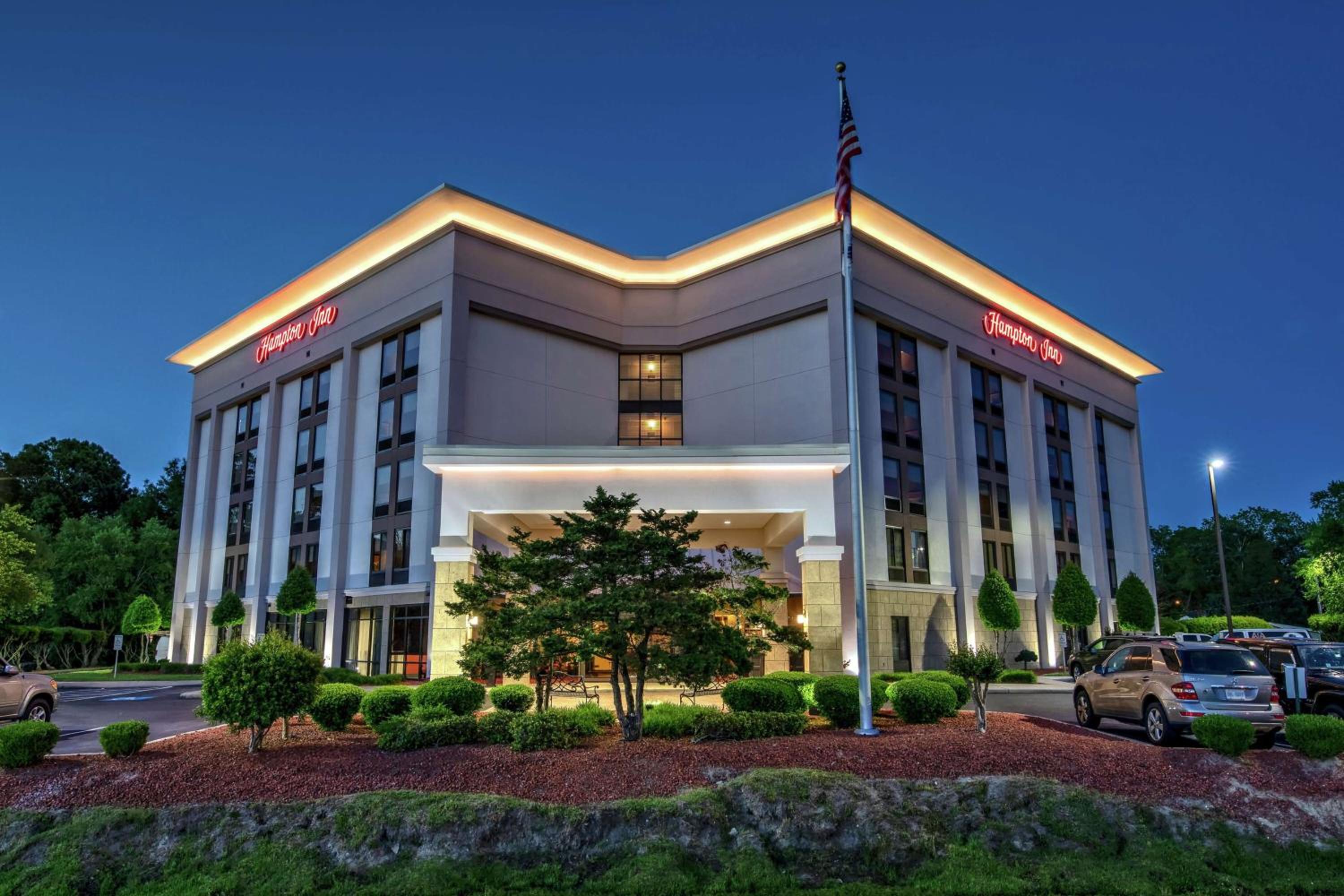 Elizabeth City Vacations - Hampton Inn Elizabeth City - Property Image 2