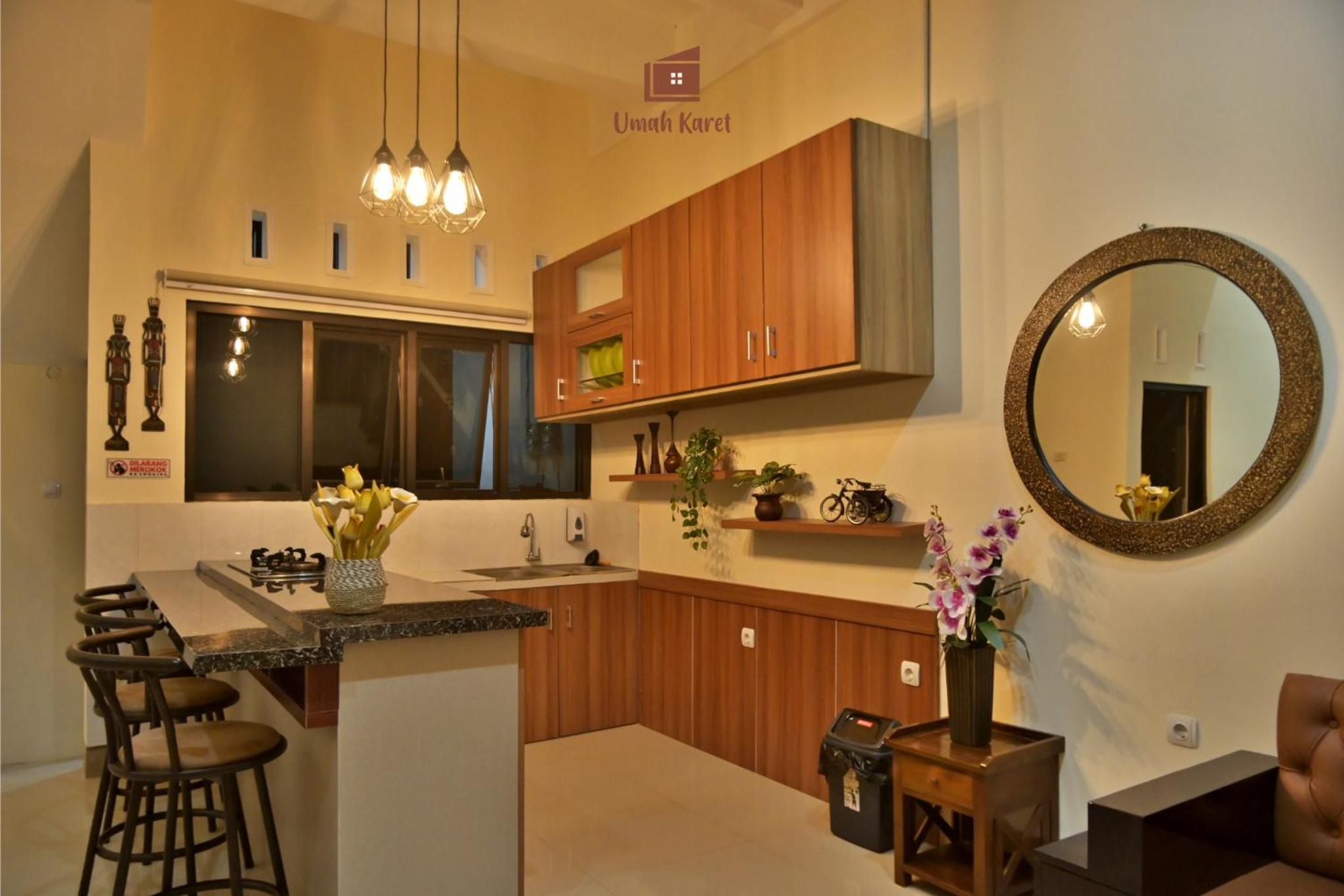 Umah Karet Homestay view 4
