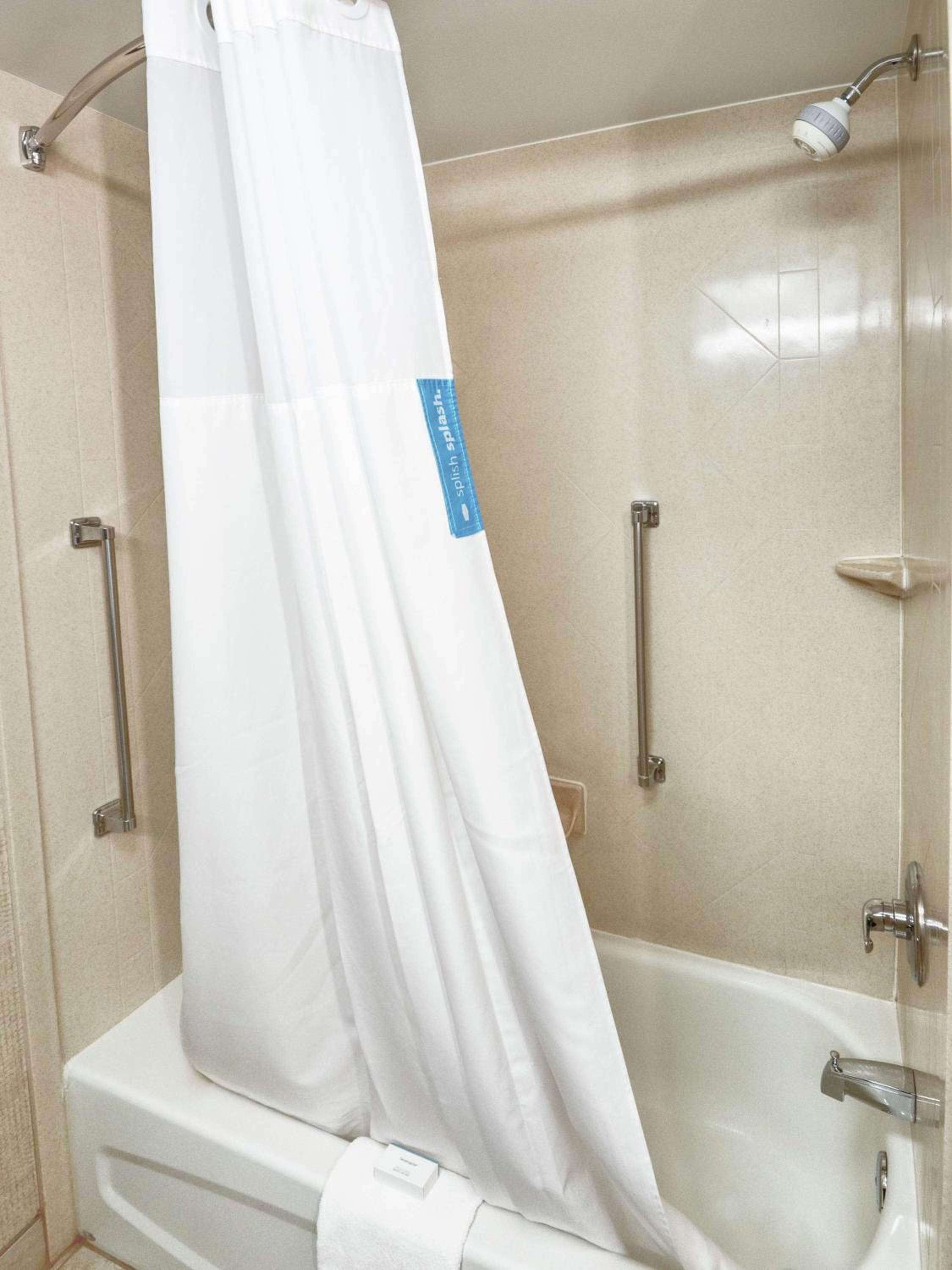 Spring Lake Vacations - Hampton Inn Spring Lake Fayetteville - Property Image 43