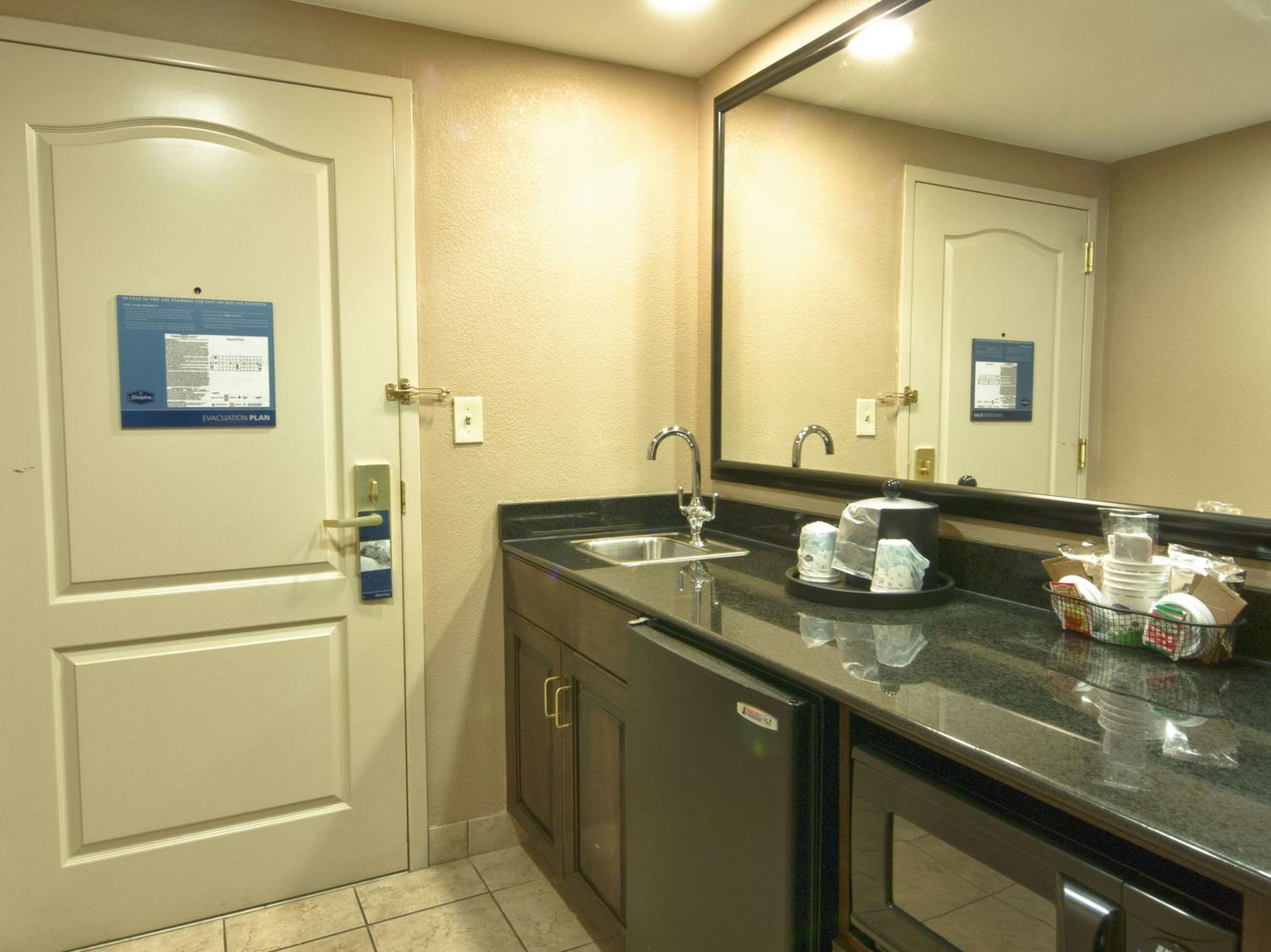 Spring Lake Vacations - Hampton Inn Spring Lake Fayetteville - Property Image 84